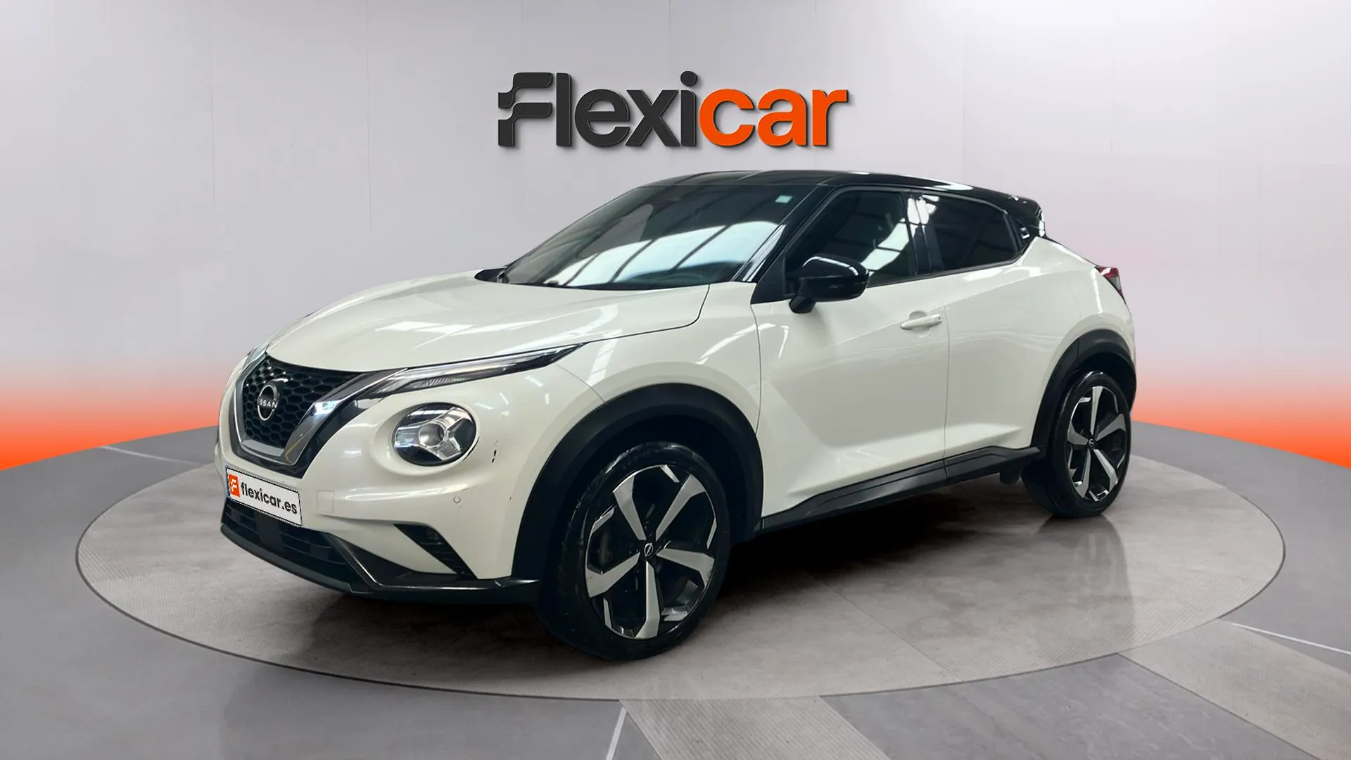 Nissan Juke DIG-T 6M/T Tekna - foto 3