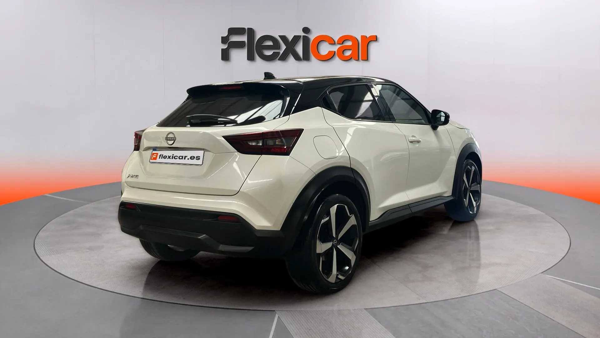 Nissan Juke DIG-T 6M/T Tekna - foto 7