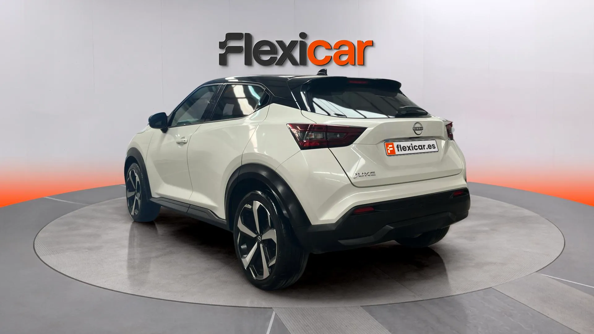 Nissan Juke DIG-T 6M/T Tekna - foto 5