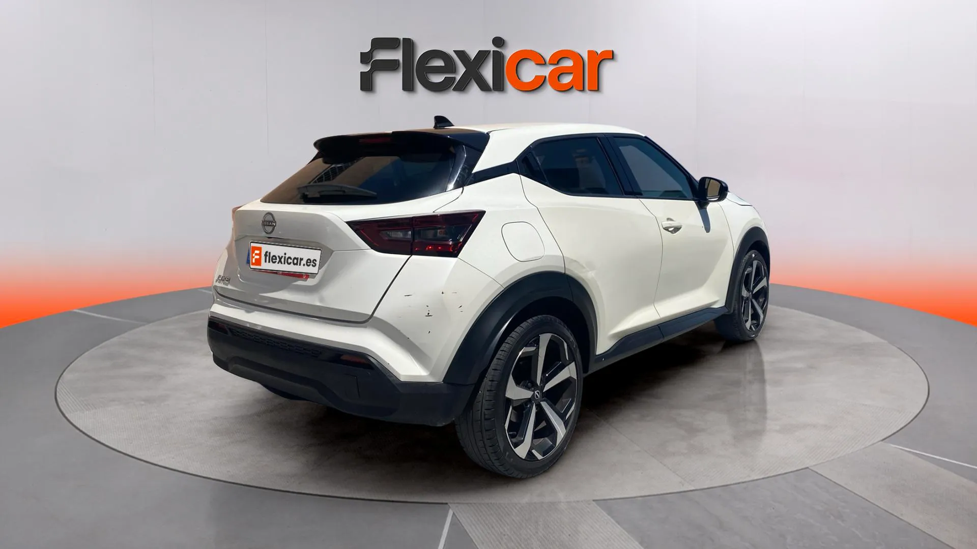 Nissan Juke DIG-T 6M/T Tekna - foto 7