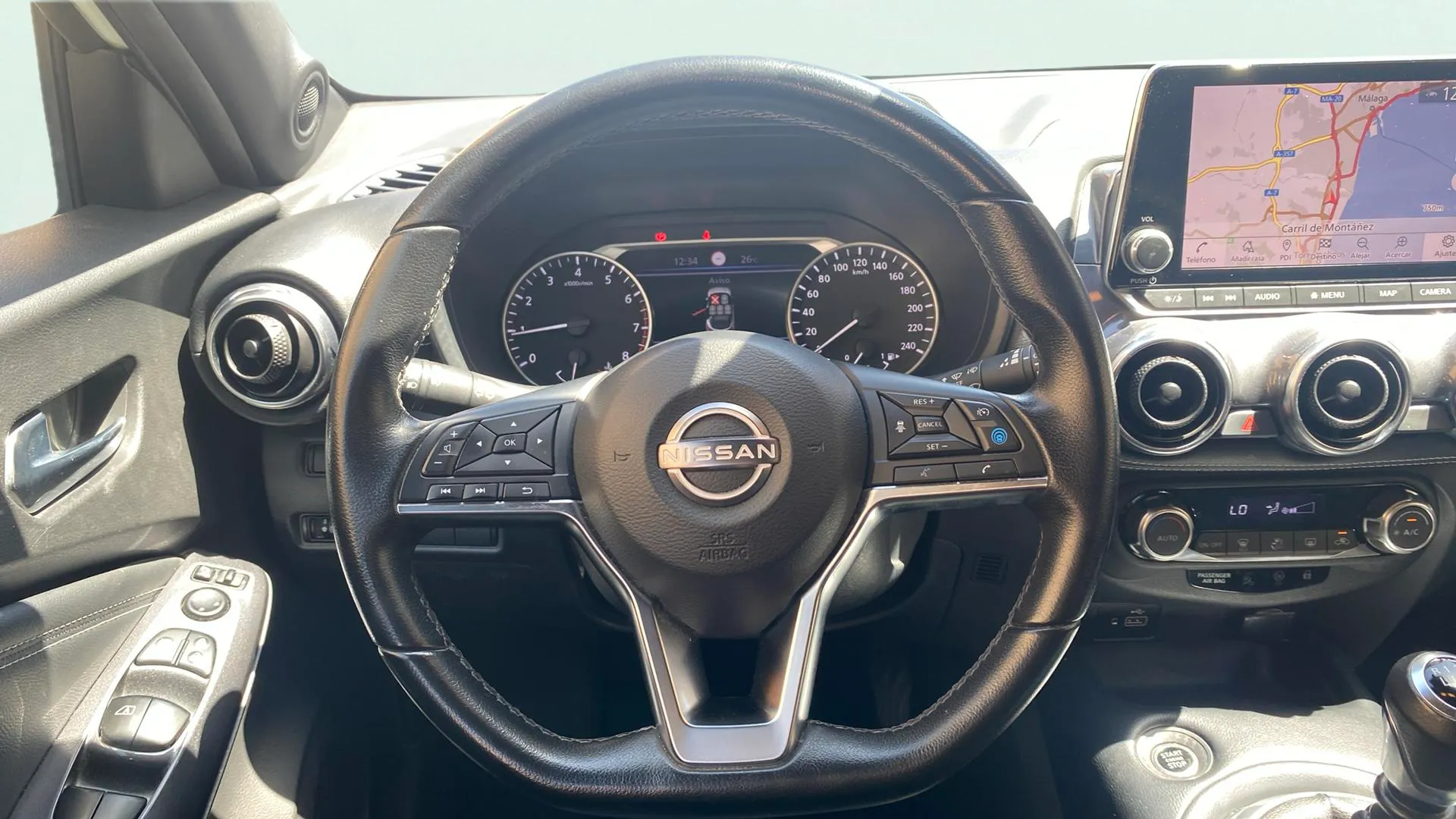 Nissan Juke DIG-T 6M/T Tekna - foto 11