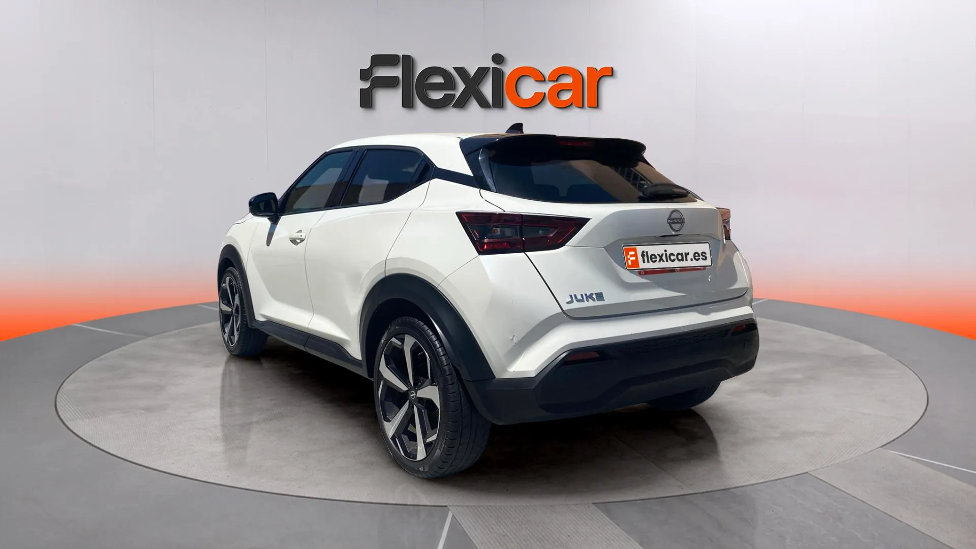 Nissan Juke DIG-T 6M/T Tekna - foto 5