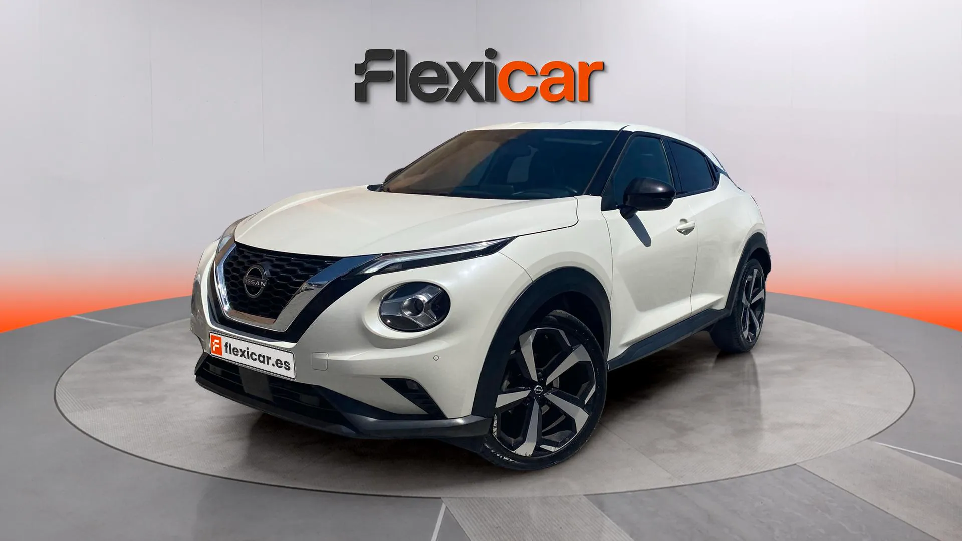 Nissan Juke DIG-T 6M/T Tekna - foto 3