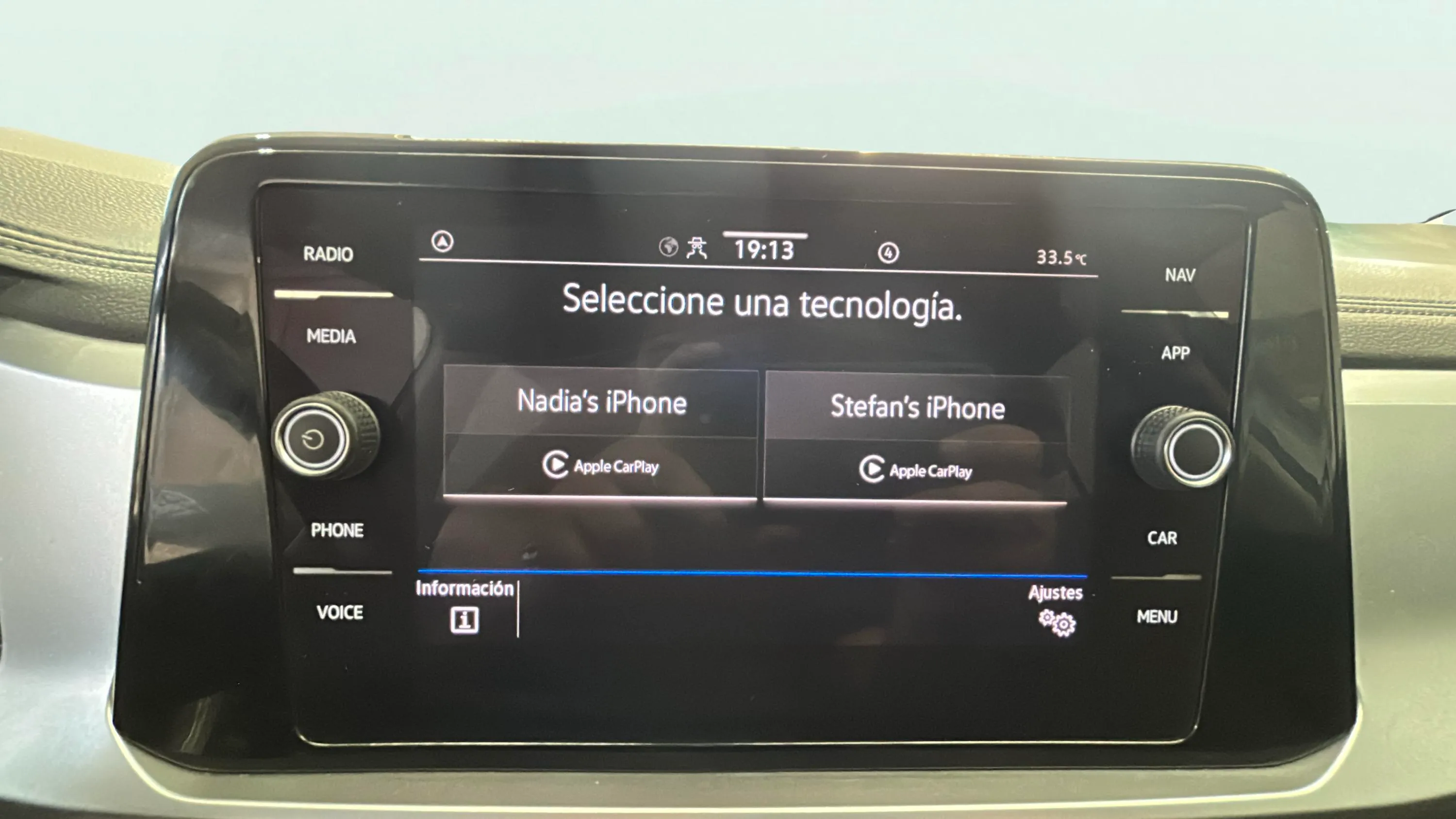 Volkswagen T-Roc Life 2.0 TDI DSG - foto 24