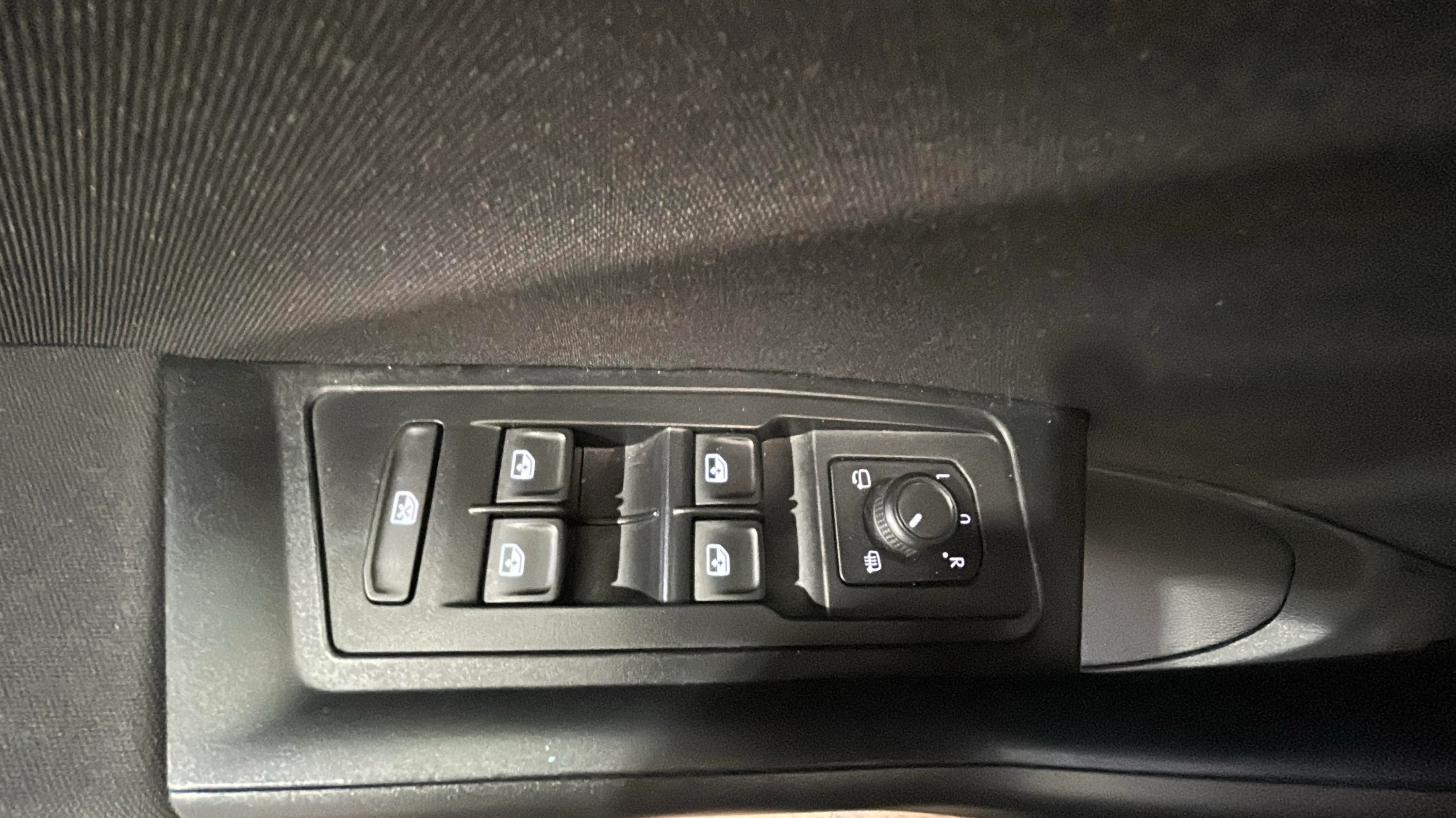 Volkswagen T-Roc Life 2.0 TDI DSG - foto 17
