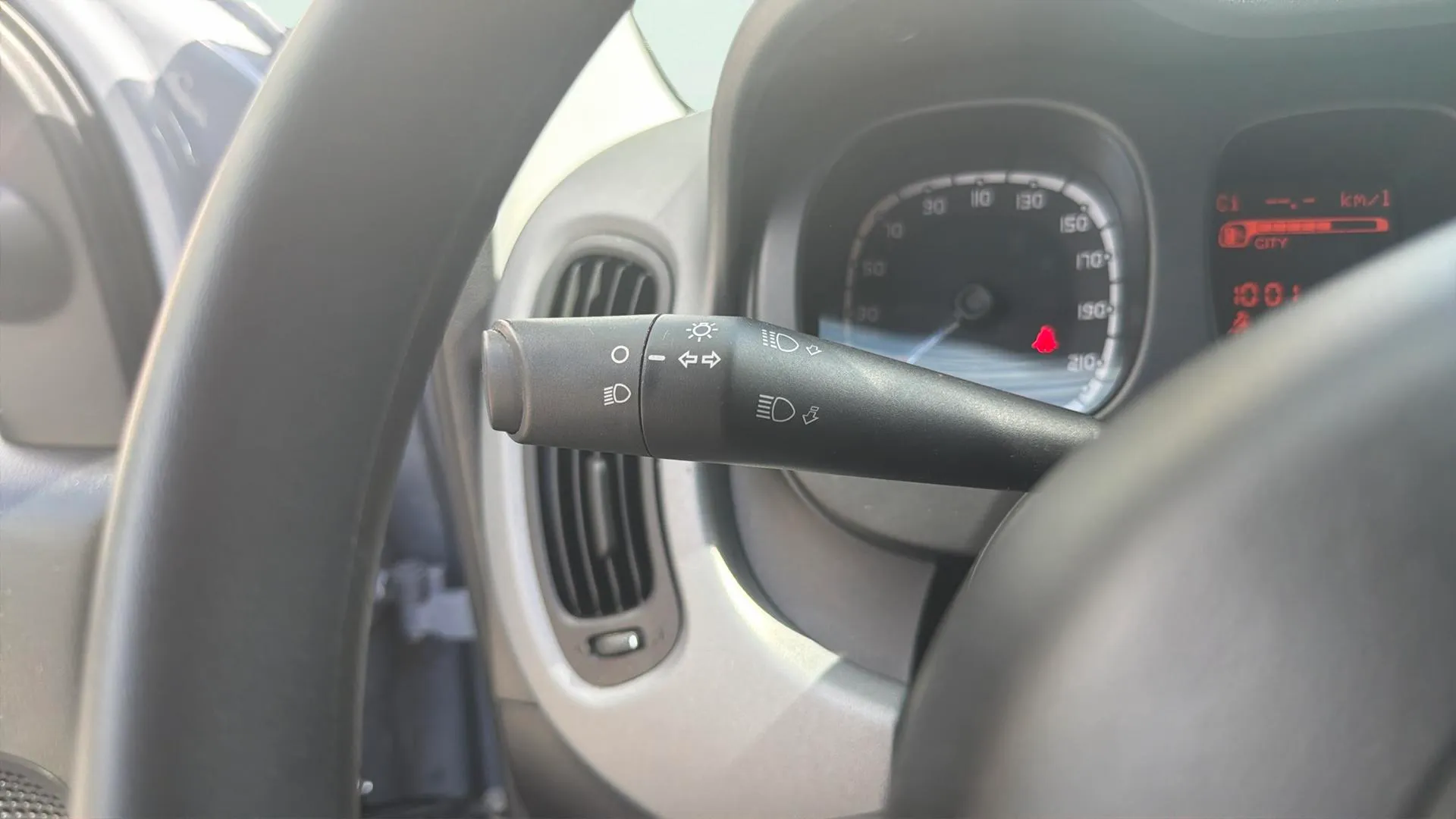 Fiat Panda Hybrid 1.0 - foto 10