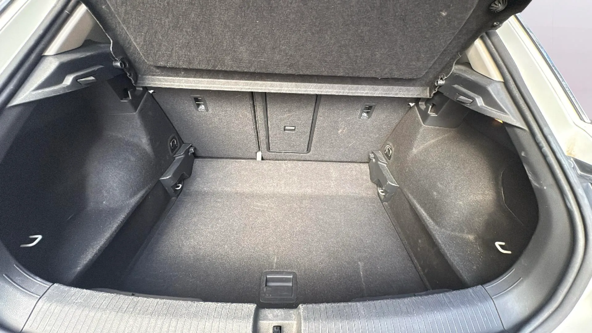 Volkswagen T-Roc Life 2.0 TDI DSG - foto 12