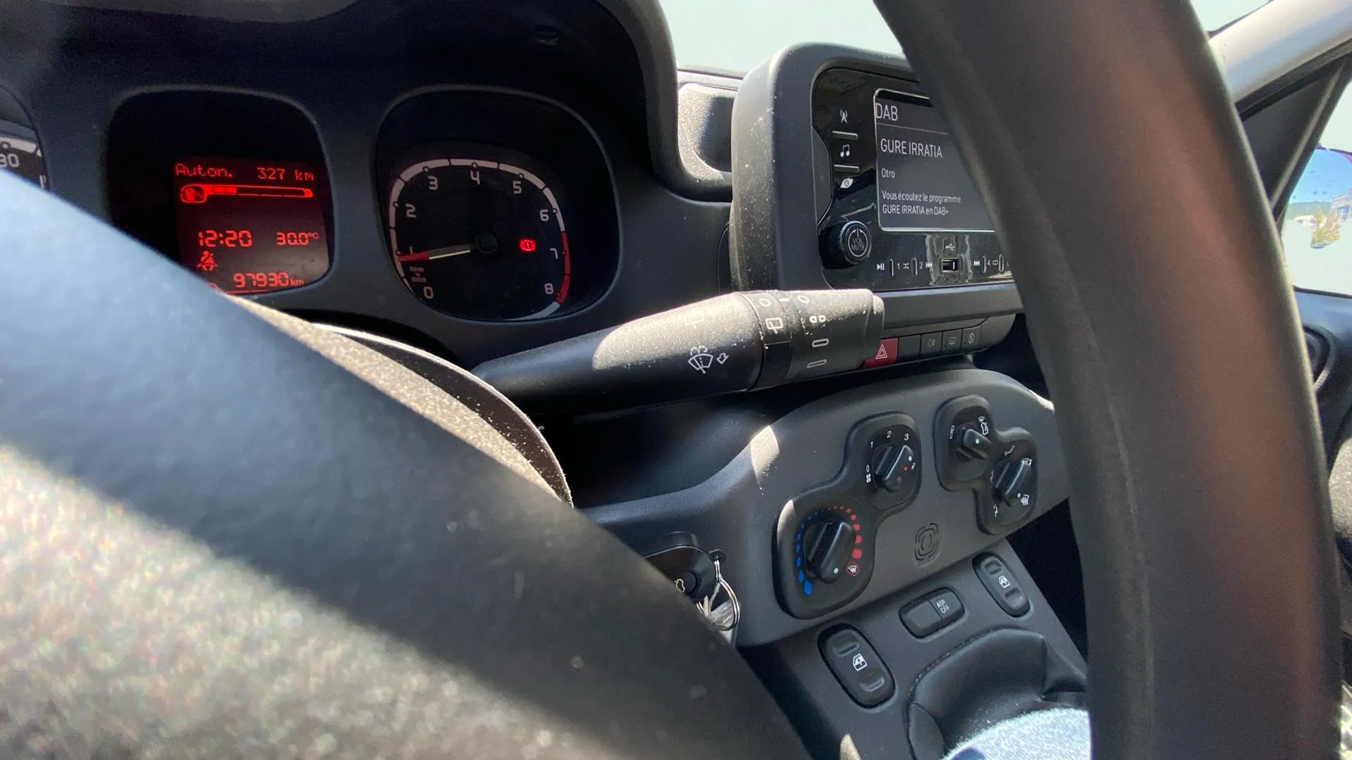 Fiat Panda Cross 1.0 Hybrid - foto 24