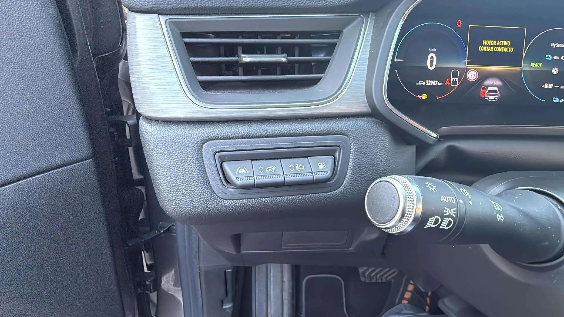 Renault Captur Zen E-Tech Híbrido enchufable - foto 17