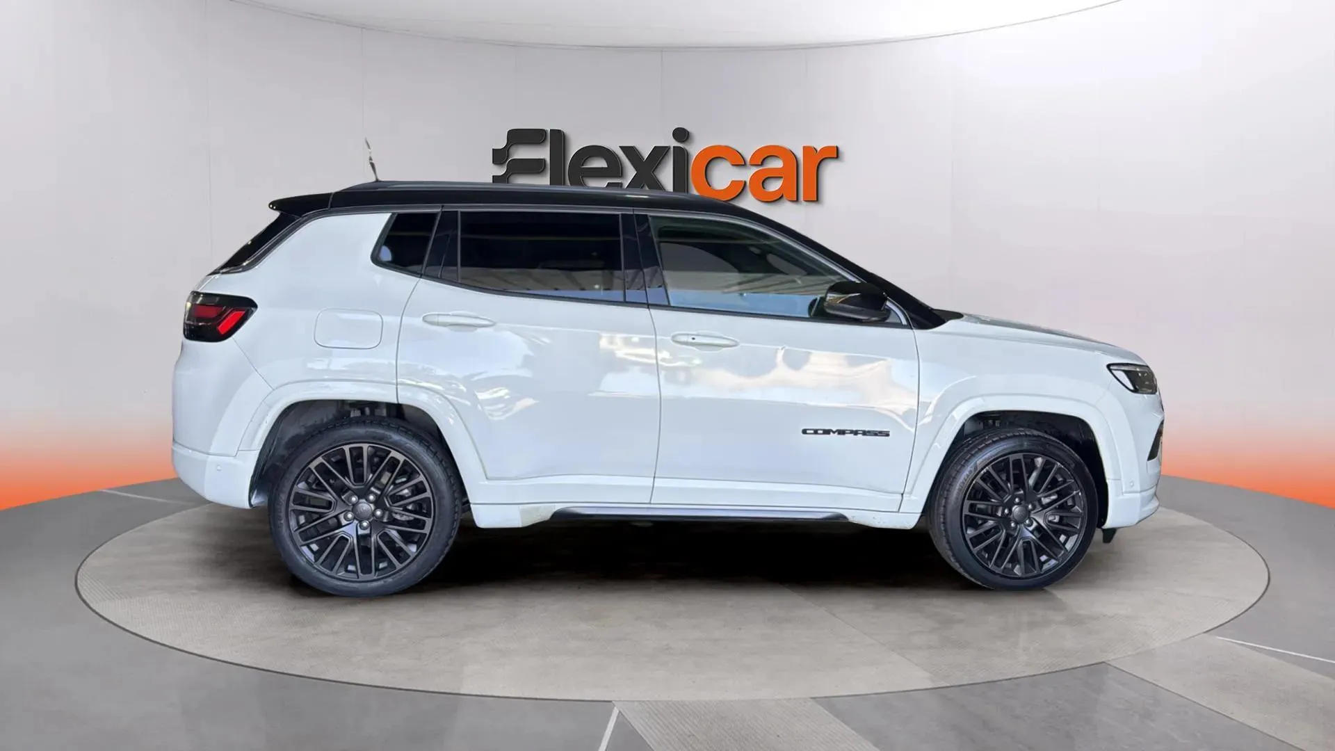 Jeep Compass 1.3 PHEV S AWD - foto 3
