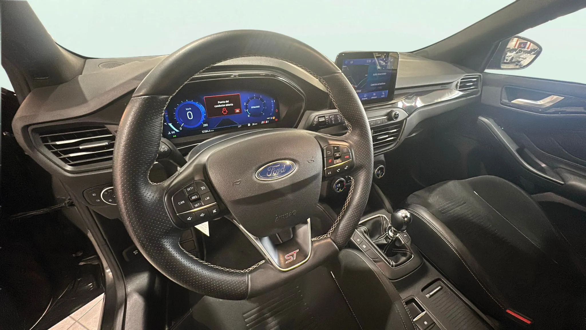 Ford Focus 2.3 EcoBoost ST 3 - foto 27