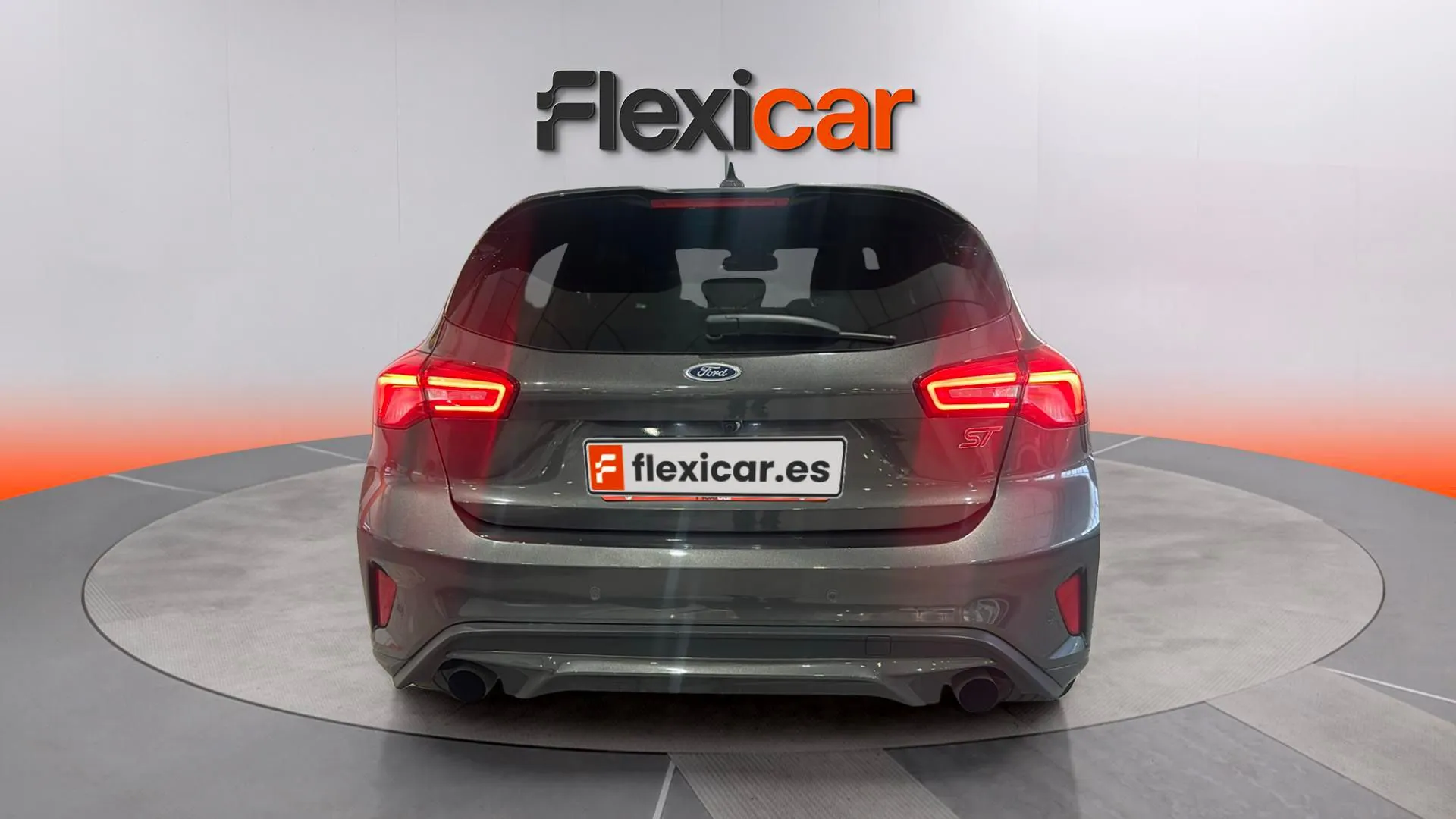 Ford Focus 2.3 EcoBoost ST 3 - foto 5