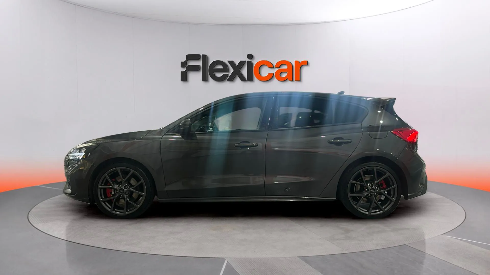 Ford Focus 2.3 EcoBoost ST 3 - foto 6
