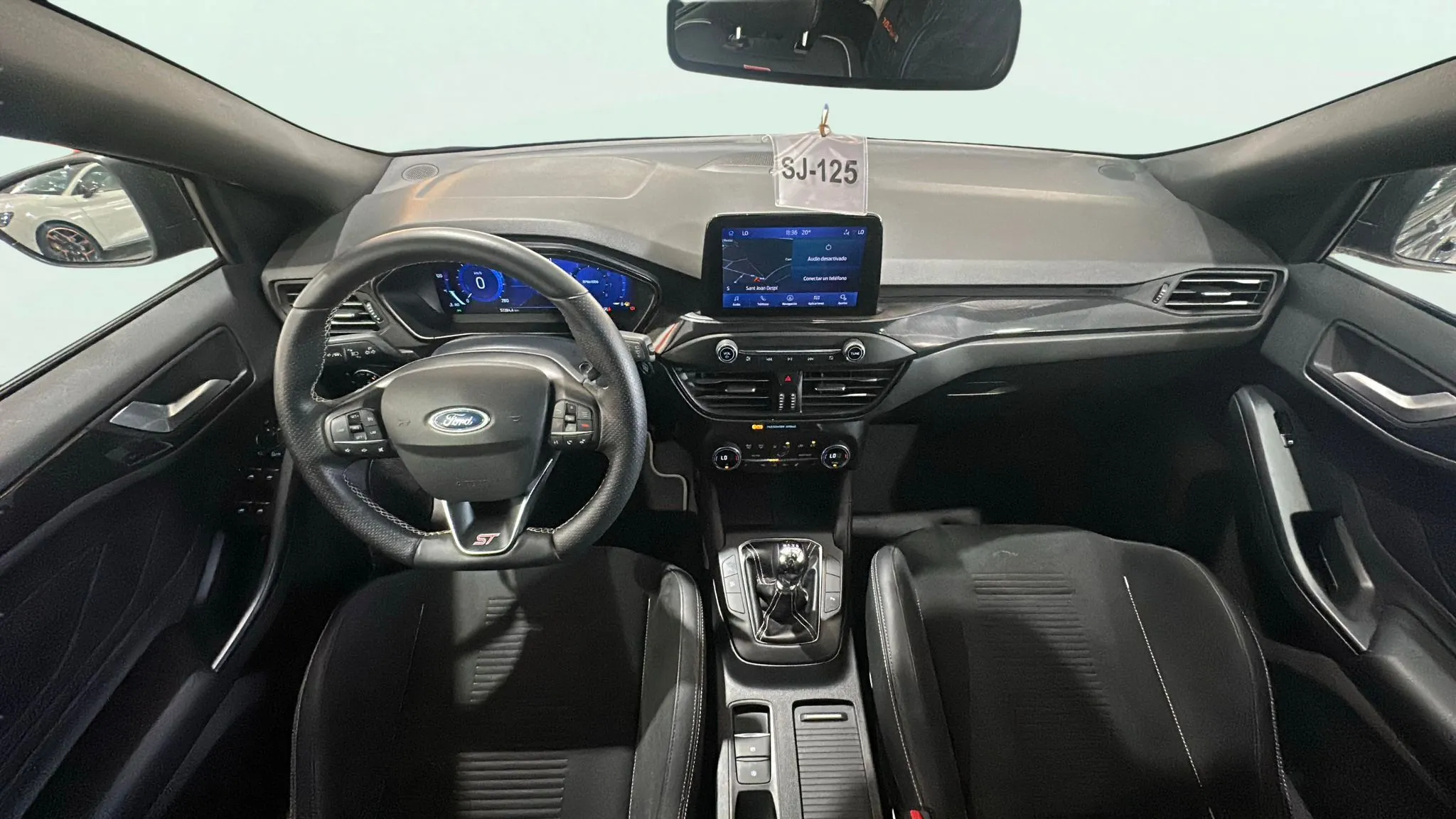 Ford Focus 2.3 EcoBoost ST 3 - foto 22