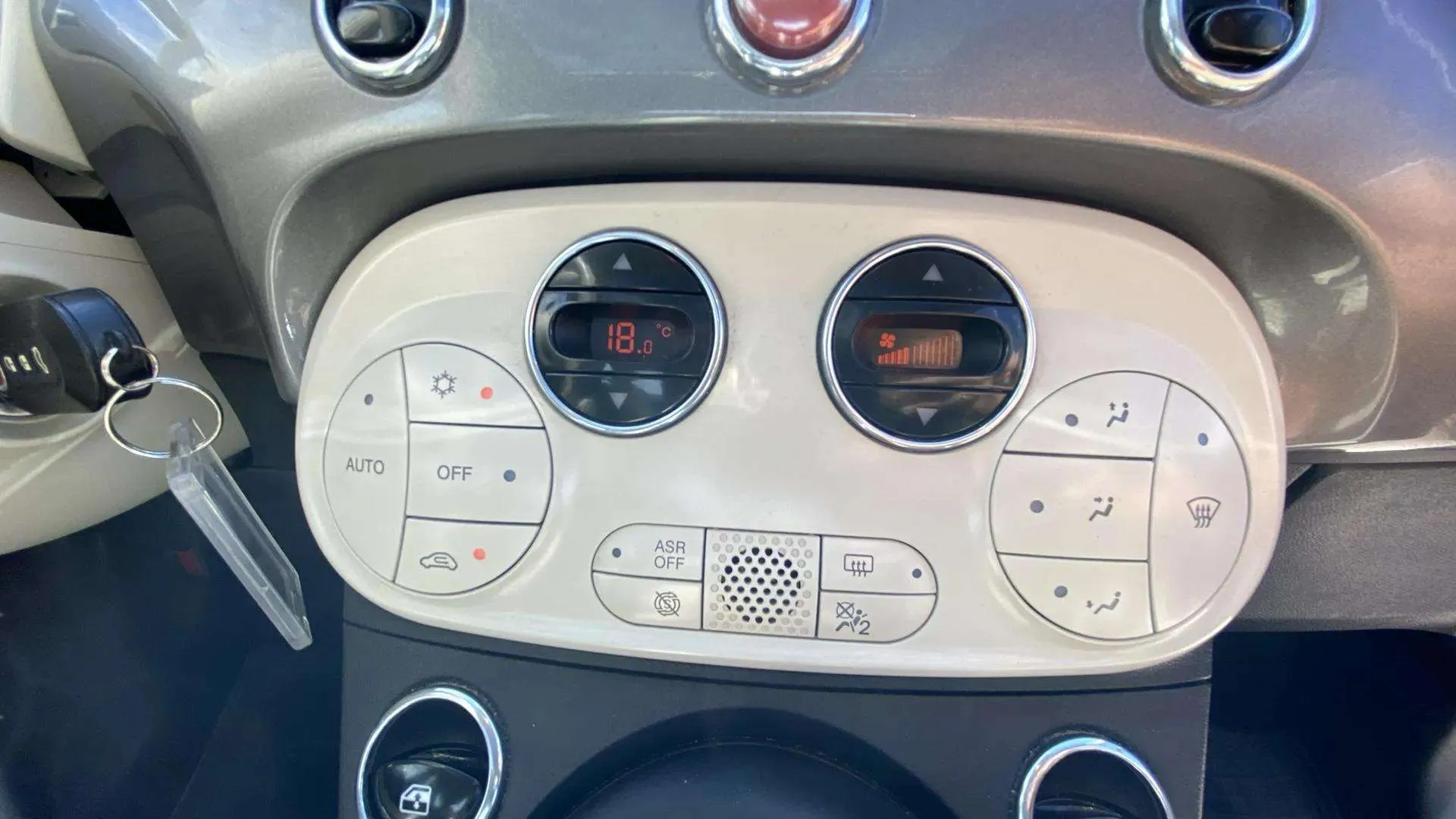 Fiat 500 Dolcevita 1.0 Hybrid - foto 12