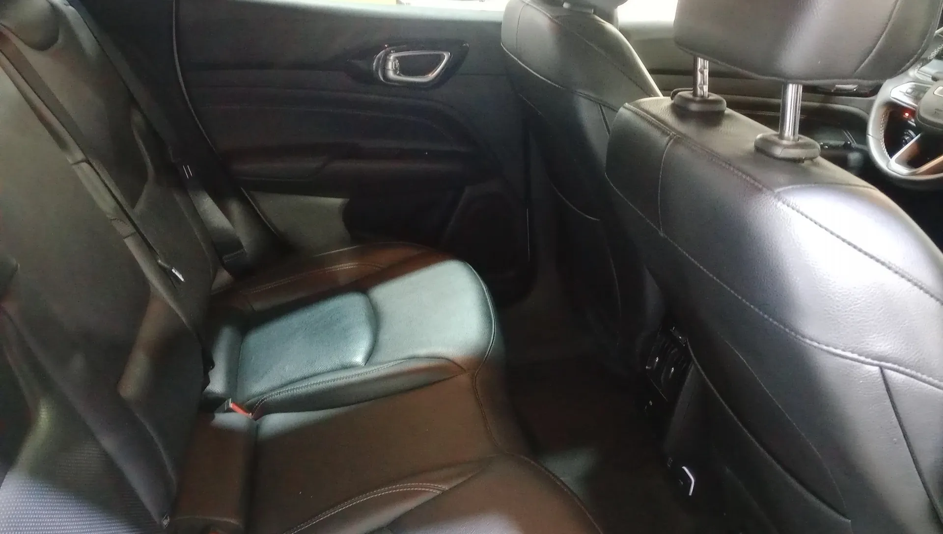 Jeep Compass 1.3 PHEV S AWD - foto 8