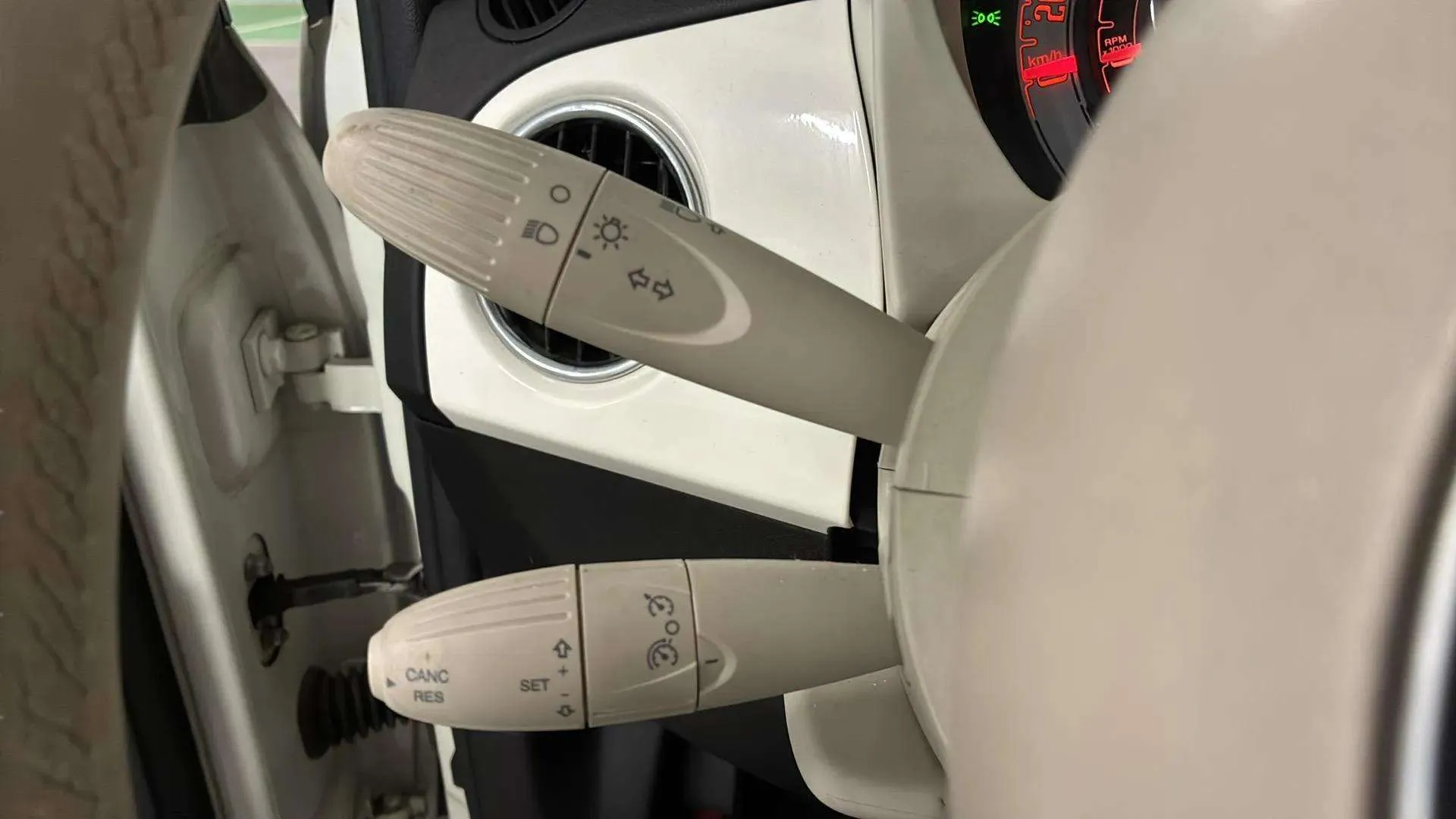 Fiat 500 Dolcevita 1.0 Hybrid - foto 17