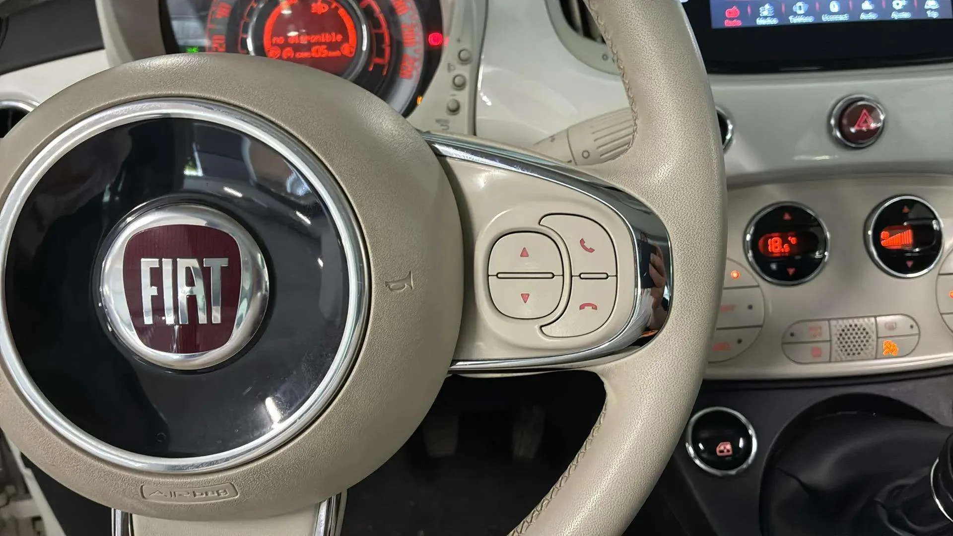 Fiat 500 Dolcevita 1.0 Hybrid - foto 19