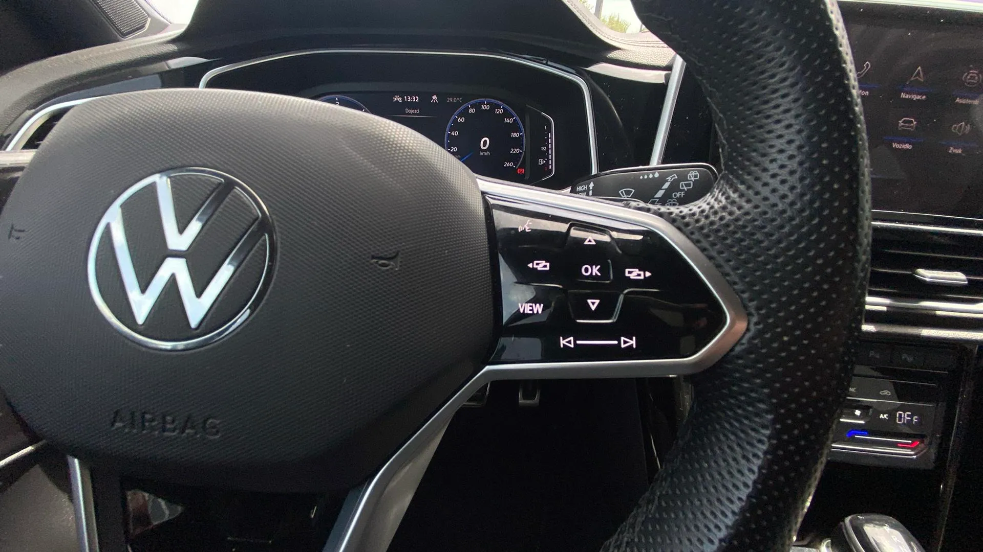 Volkswagen T-Roc R-Line 2.0 TDI DSG - foto 20