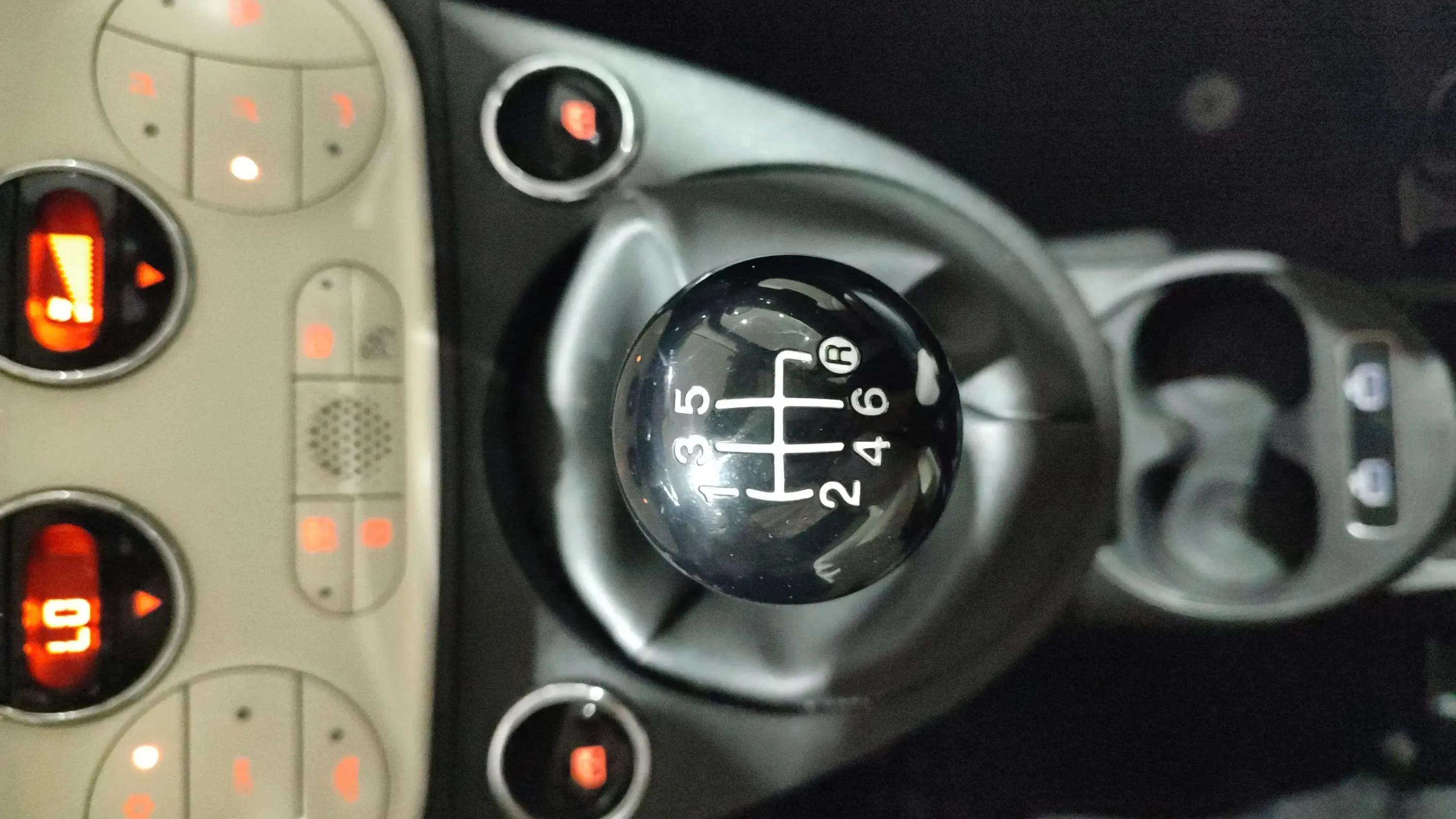 Fiat 500 Dolcevita 1.0 Hybrid - foto 15