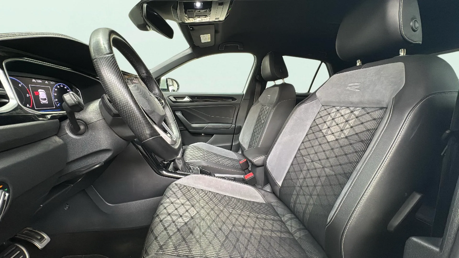 Volkswagen T-Roc R-Line 2.0 TDI DSG - foto 9