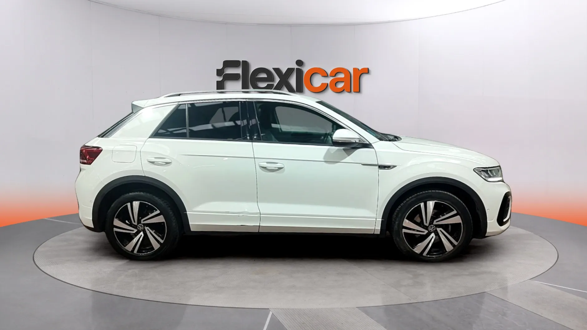 Volkswagen T-Roc R-Line 2.0 TDI DSG - foto 5