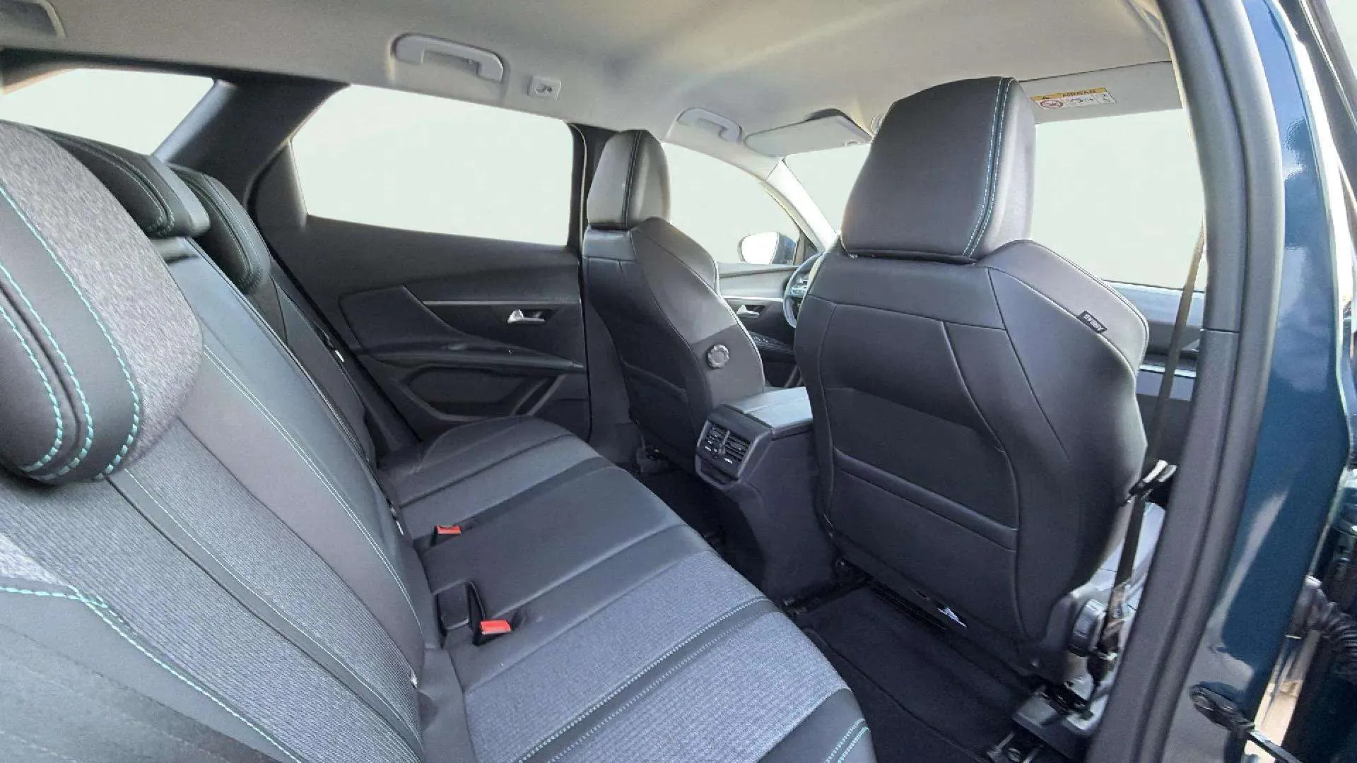 Peugeot 3008 1.5 BlueHDi Active - foto 21