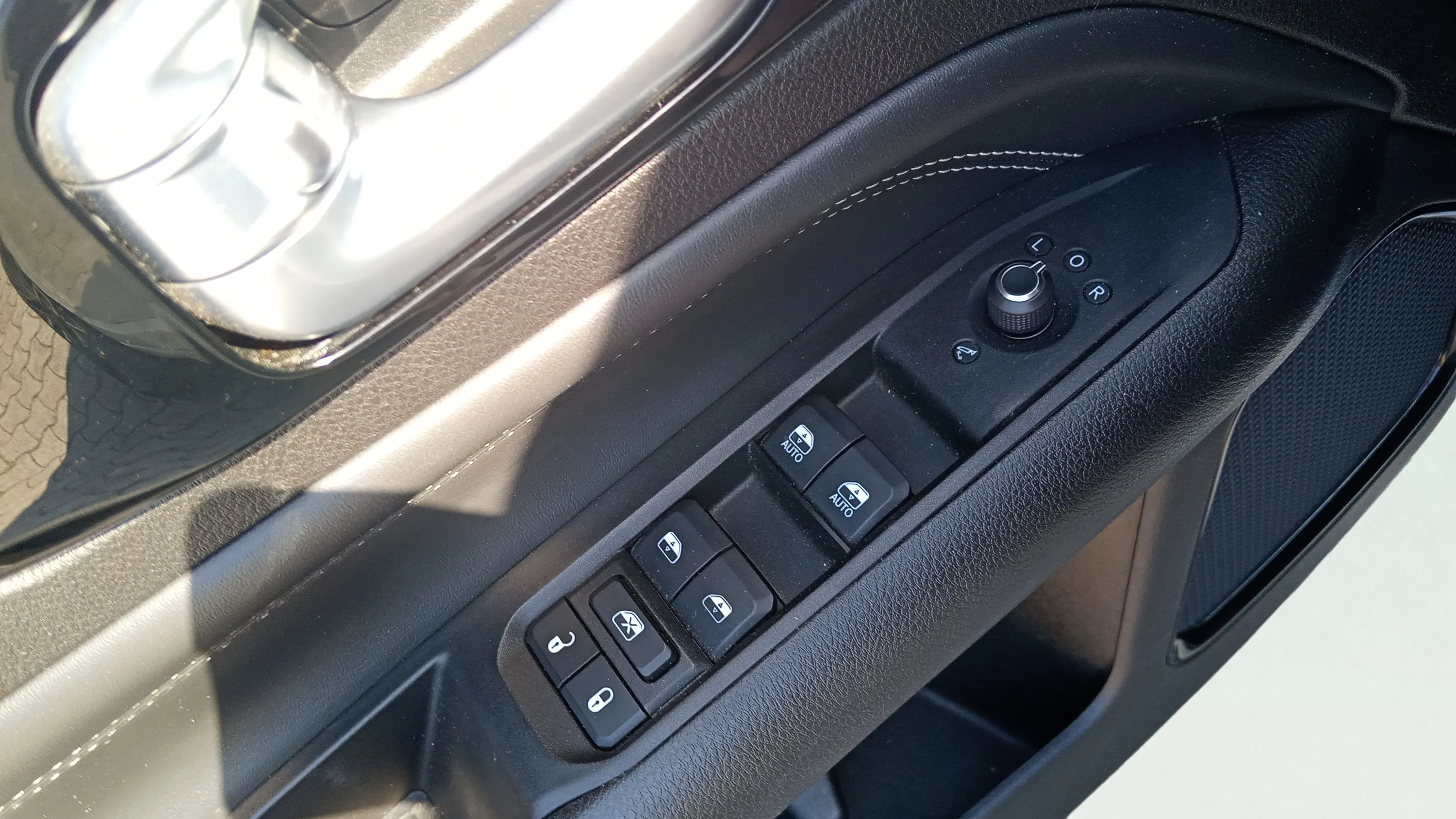 Jeep Compass 1.3 PHEV S AWD - foto 15