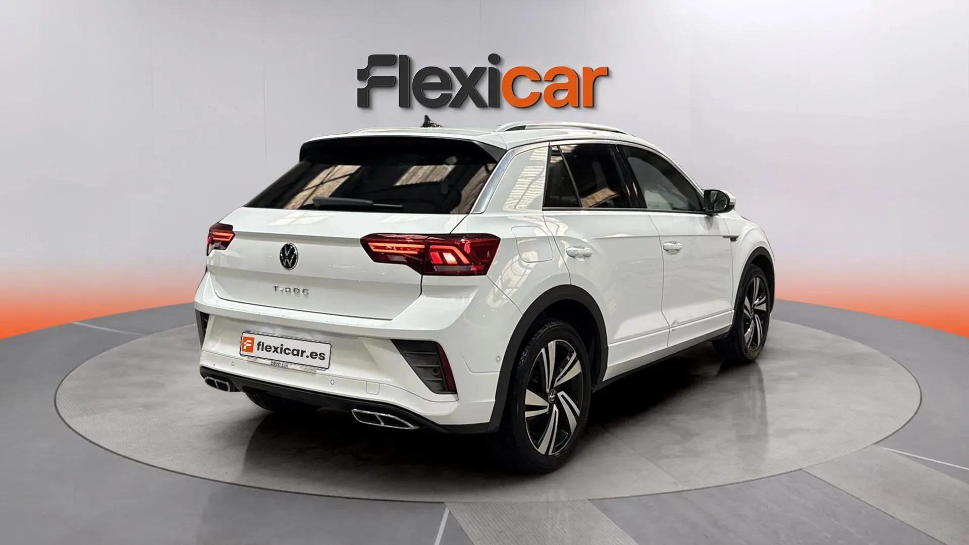 Volkswagen T-Roc R-Line 2.0 TDI DSG - foto 7