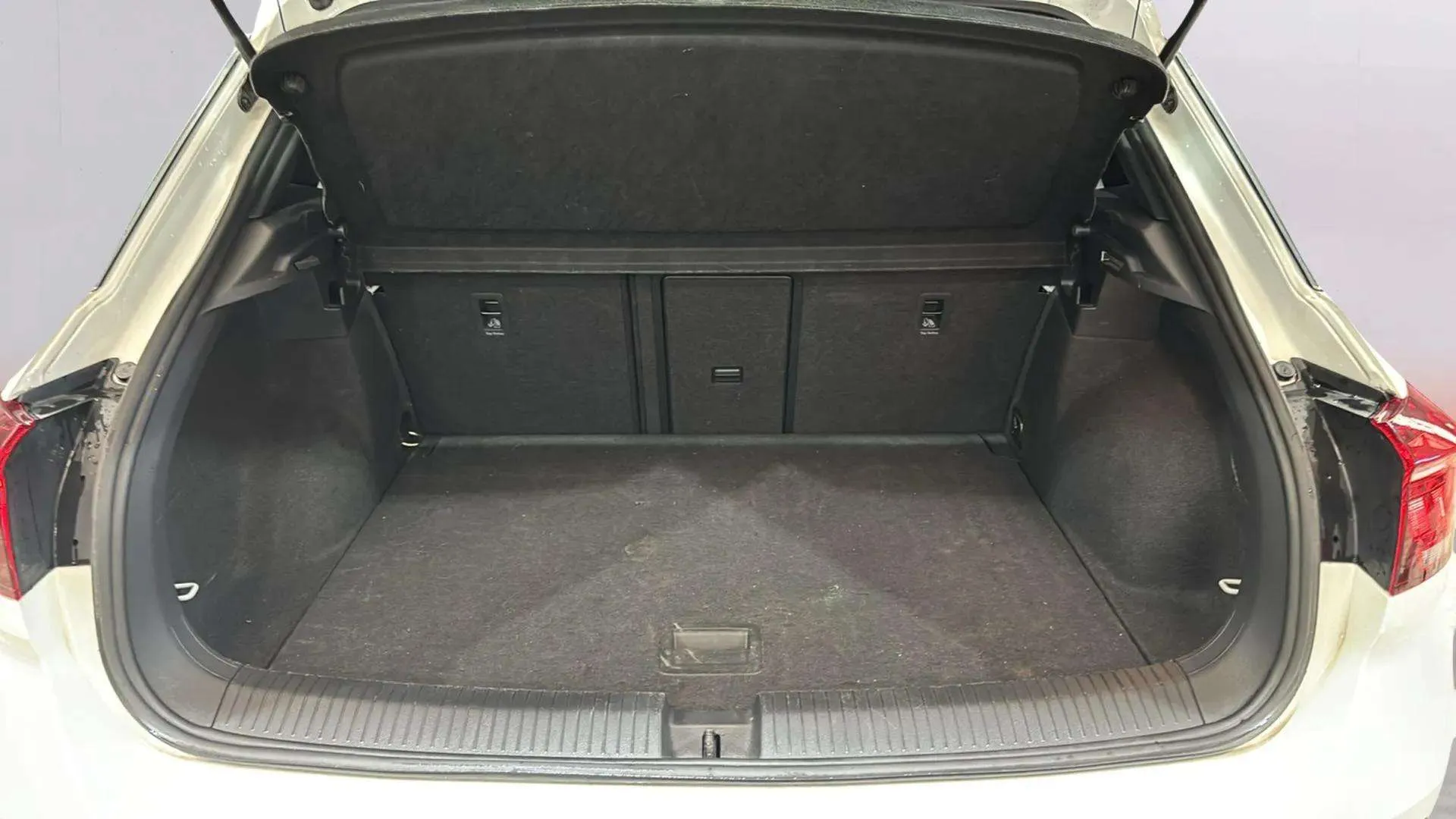 Volkswagen T-Roc R-Line 2.0 TDI DSG - foto 9