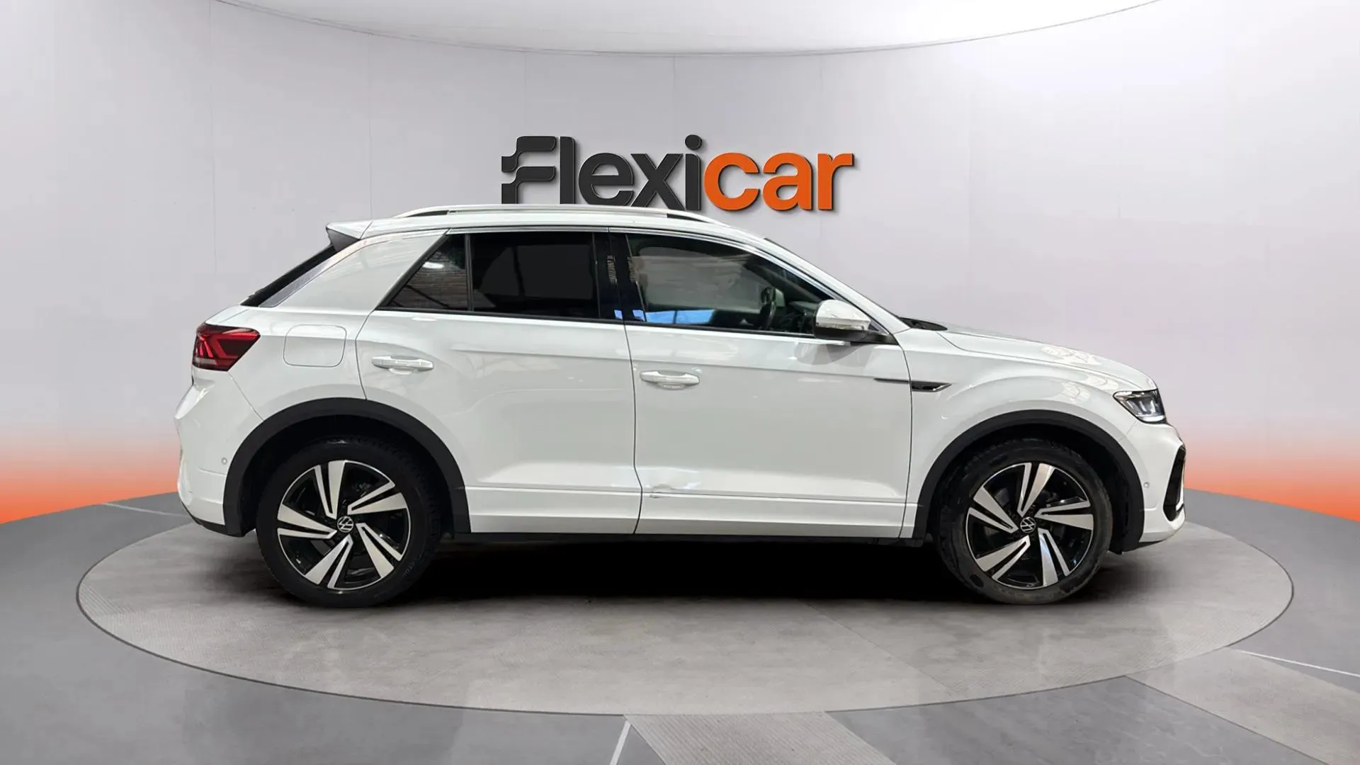 Volkswagen T-Roc R-Line 2.0 TDI DSG - foto 8