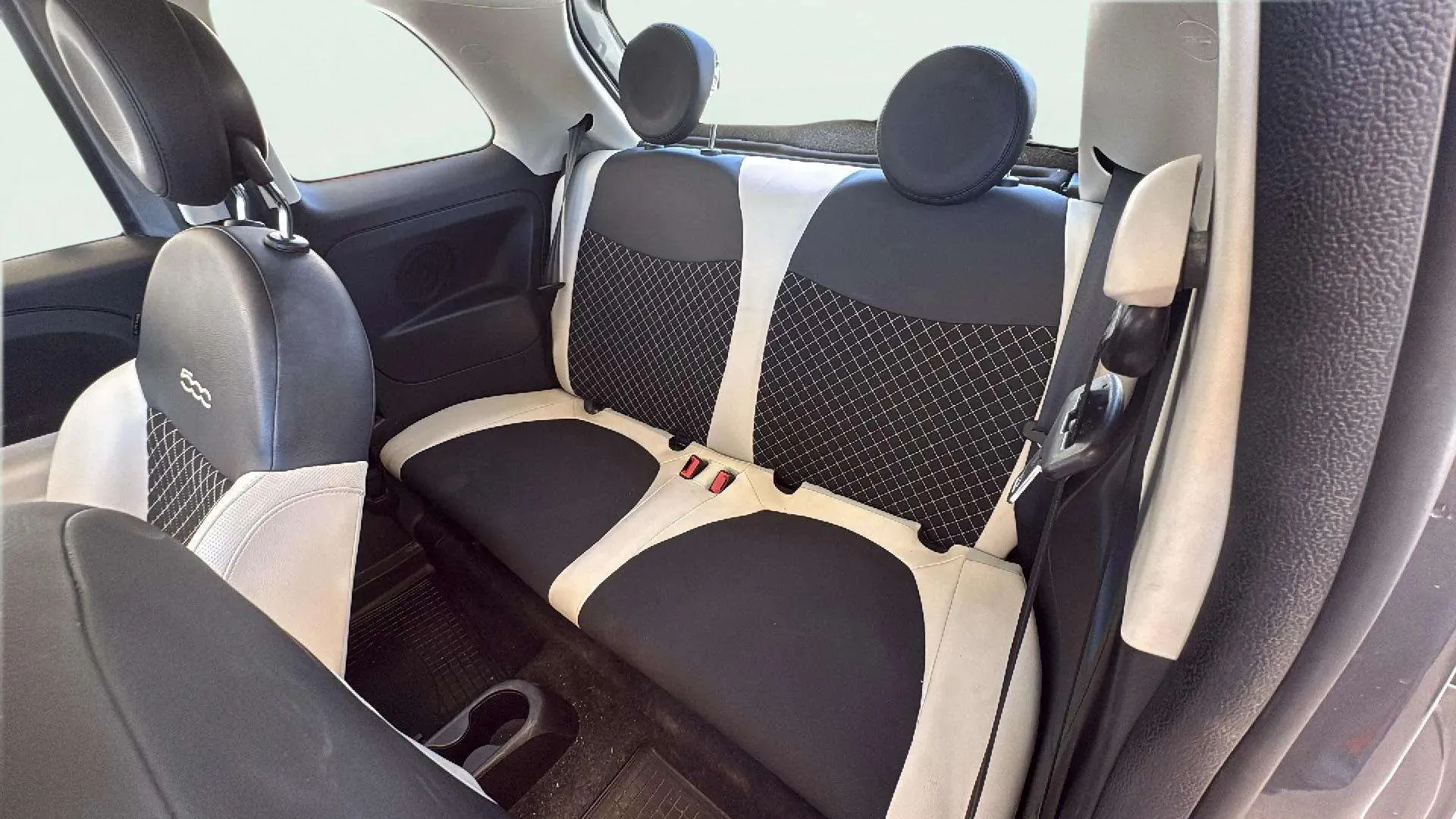 Fiat 500 Dolcevita 1.0 Hybrid - foto 12