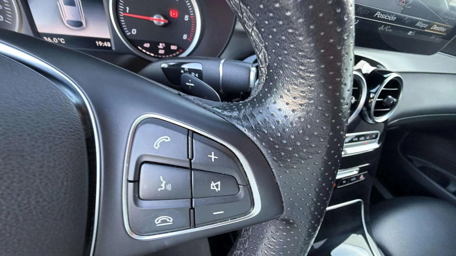 Mercedes-Benz GLC 220 d 4MATIC - foto 24