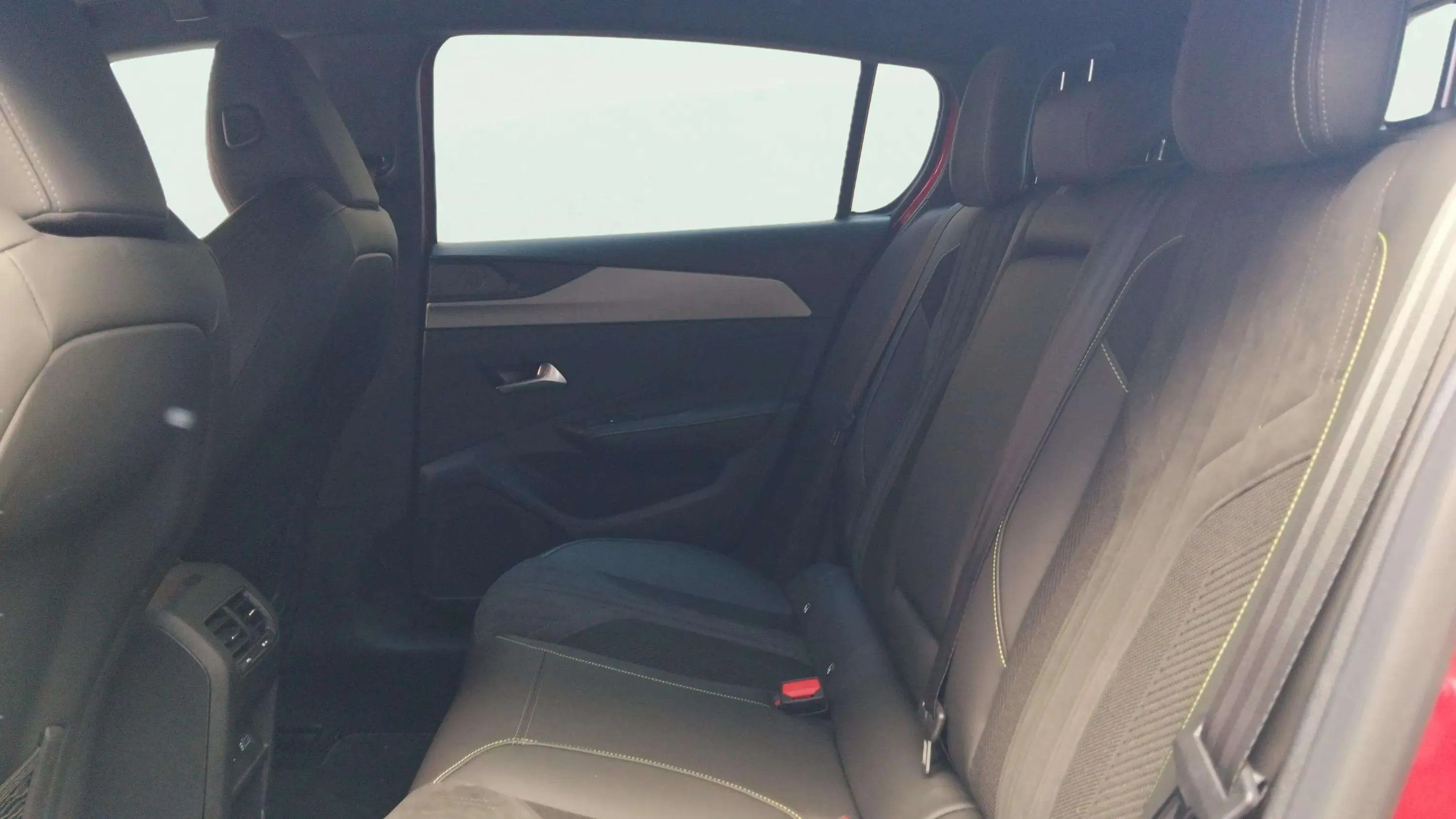 Peugeot 308 Active Pack Hybrid 180 eEAT8 - foto 9