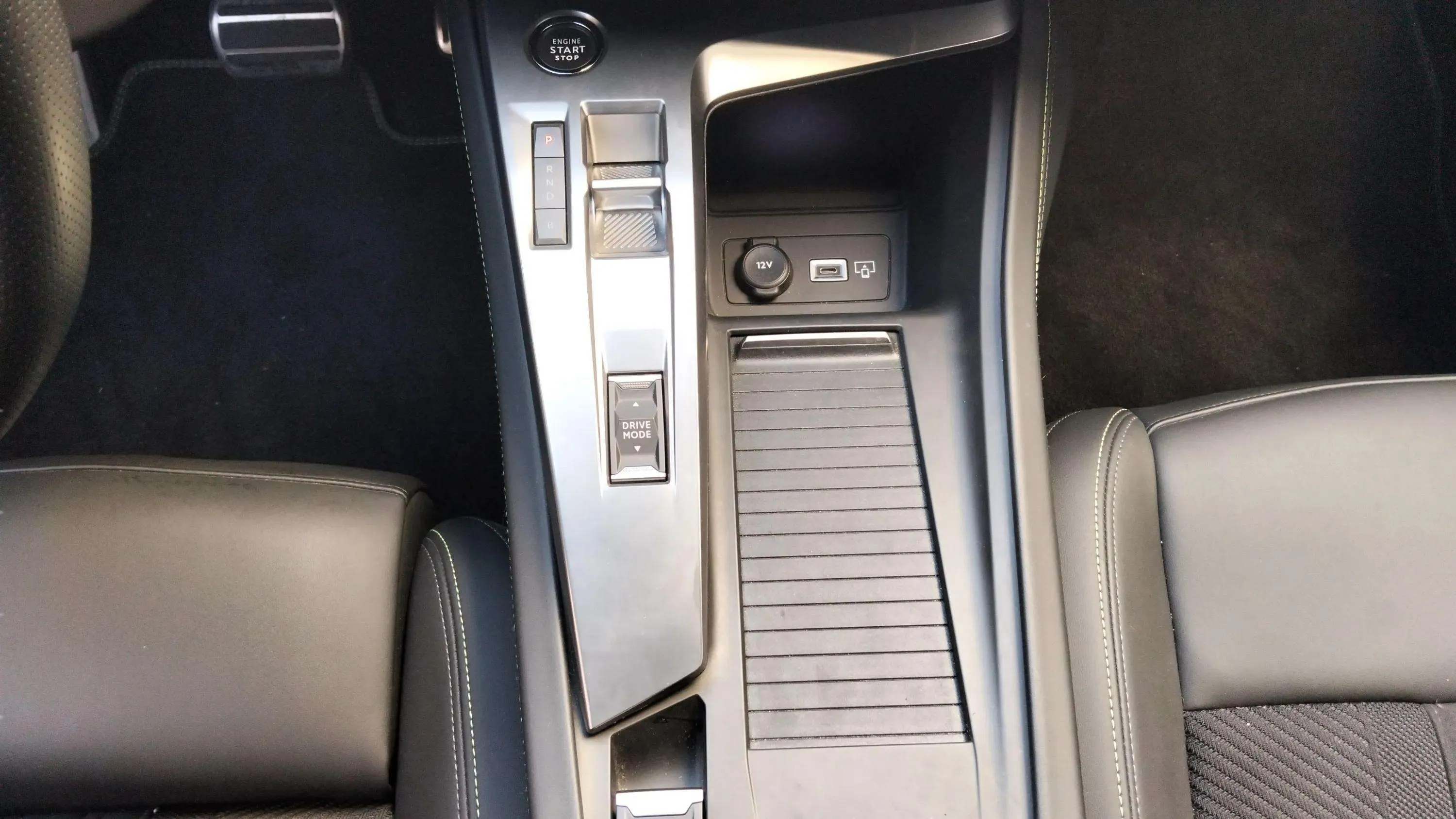 Peugeot 308 Active Pack Hybrid 180 eEAT8 - foto 12