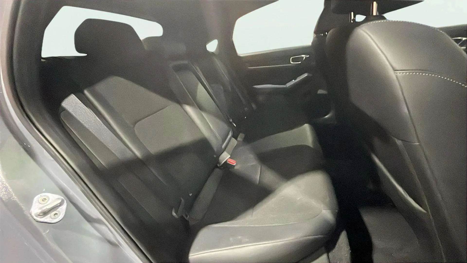 Honda Civic 2.0 i-MMD Elegance CVT - foto 25