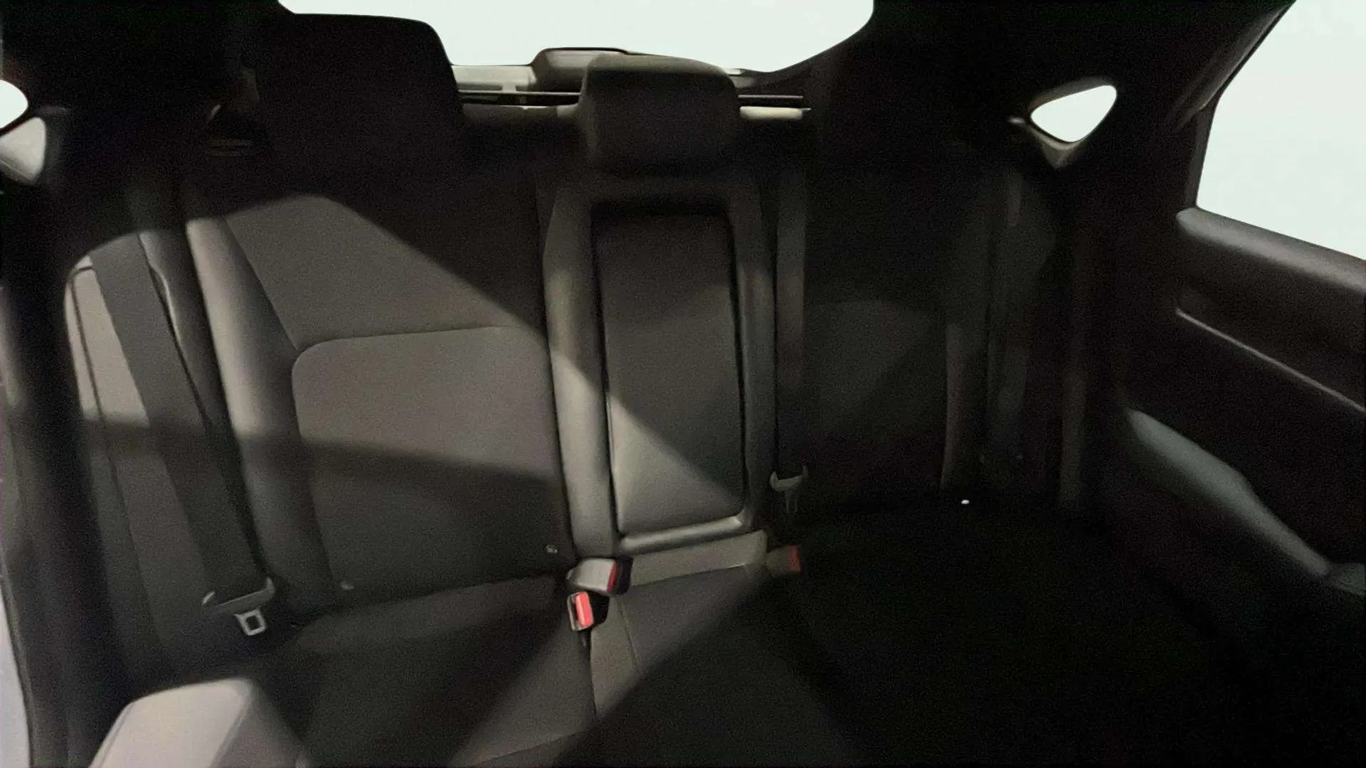 Honda Civic 2.0 i-MMD Elegance CVT - foto 26