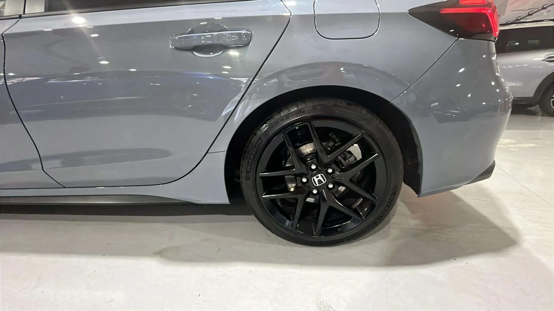 Honda Civic 2.0 i-MMD Elegance CVT - foto 11