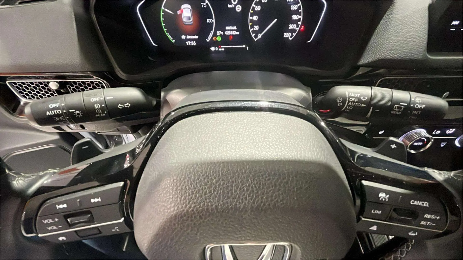 Honda Civic 2.0 i-MMD Elegance CVT - foto 17