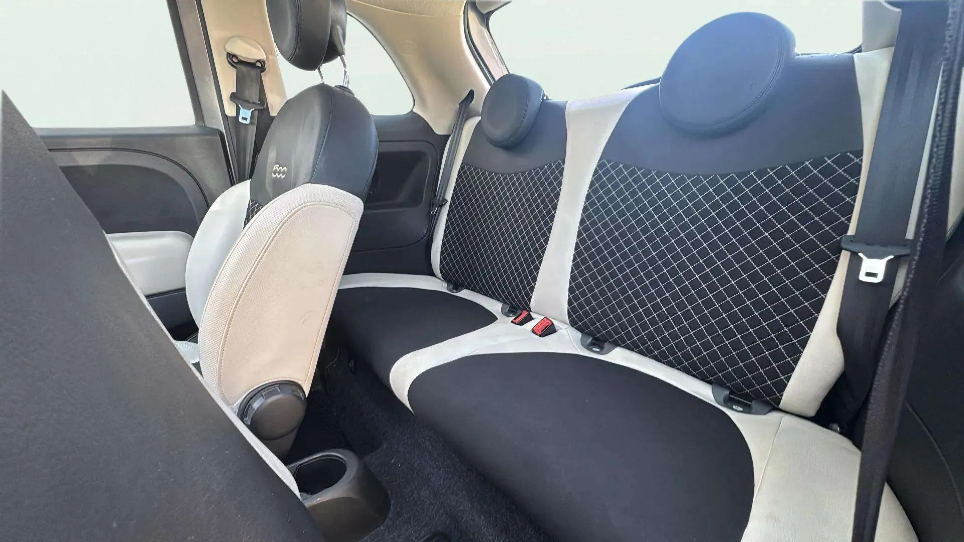 Fiat 500 Dolcevita 1.0 Hybrid - foto 17