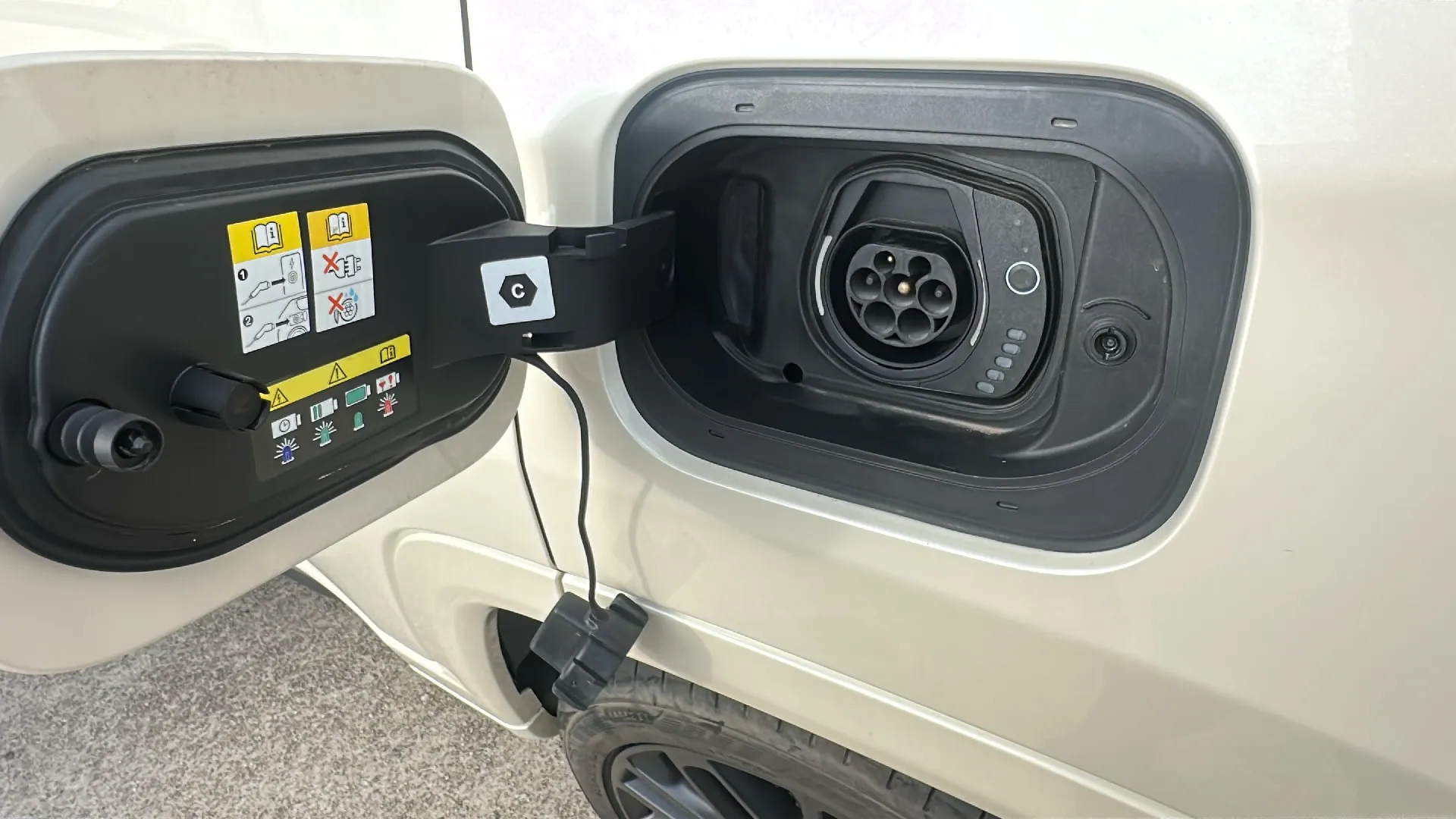 Jeep Compass 1.3 PHEV Trailhawk AWD - foto 21