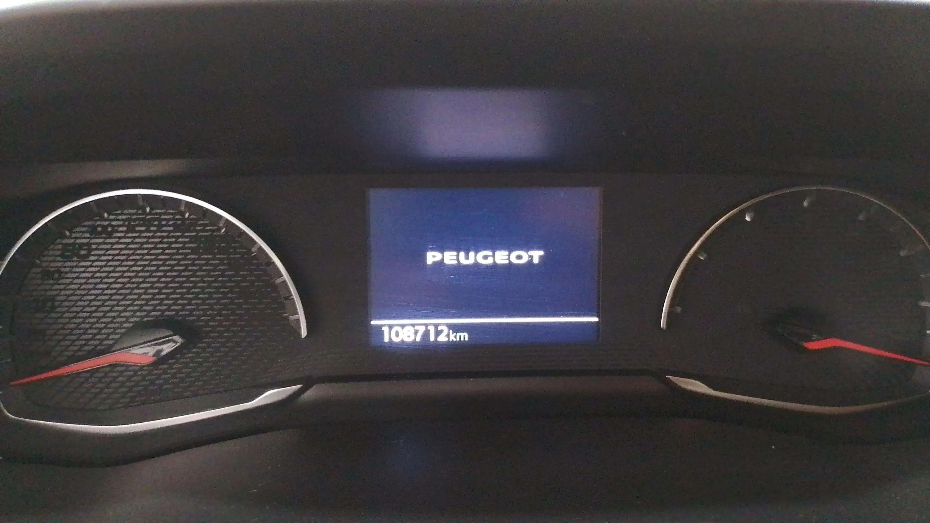 Peugeot 2008 Active Pack PureTech 100 BVM6 - foto 20