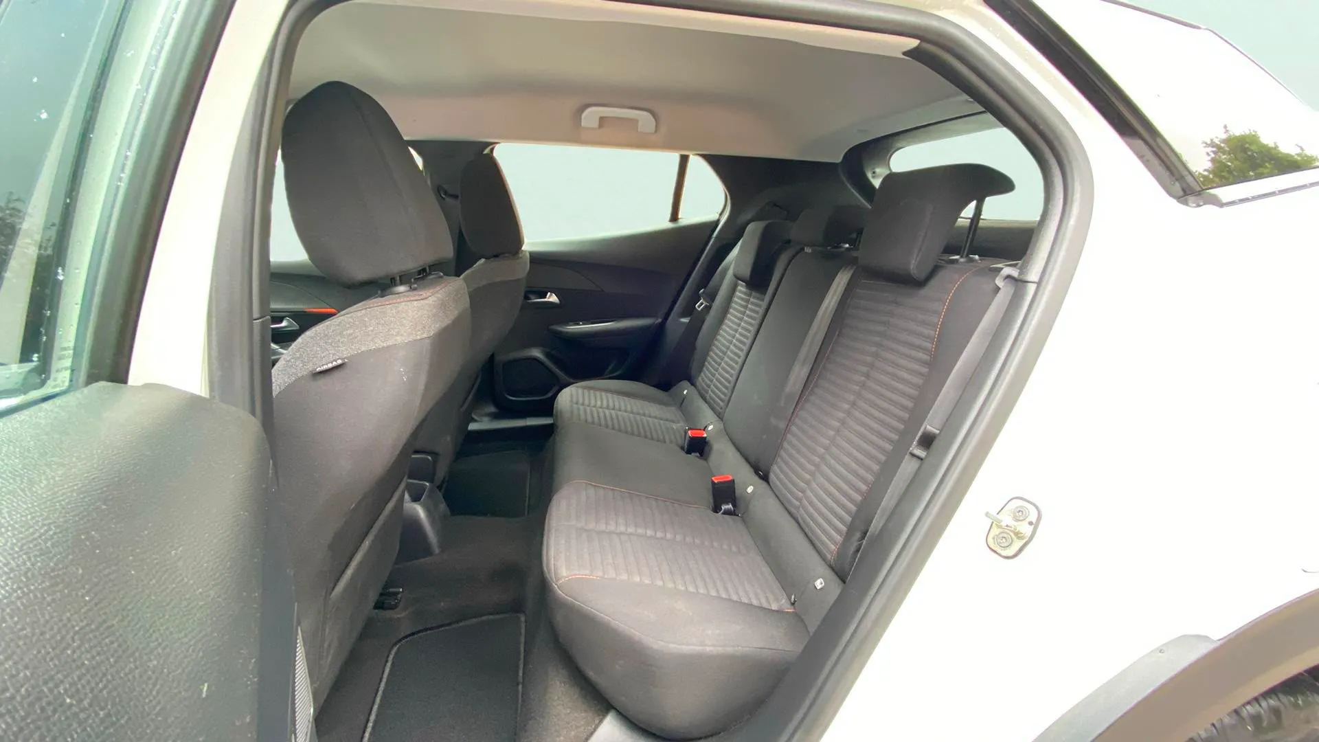 Peugeot 2008 Active Pack PureTech 100 BVM6 - foto 16
