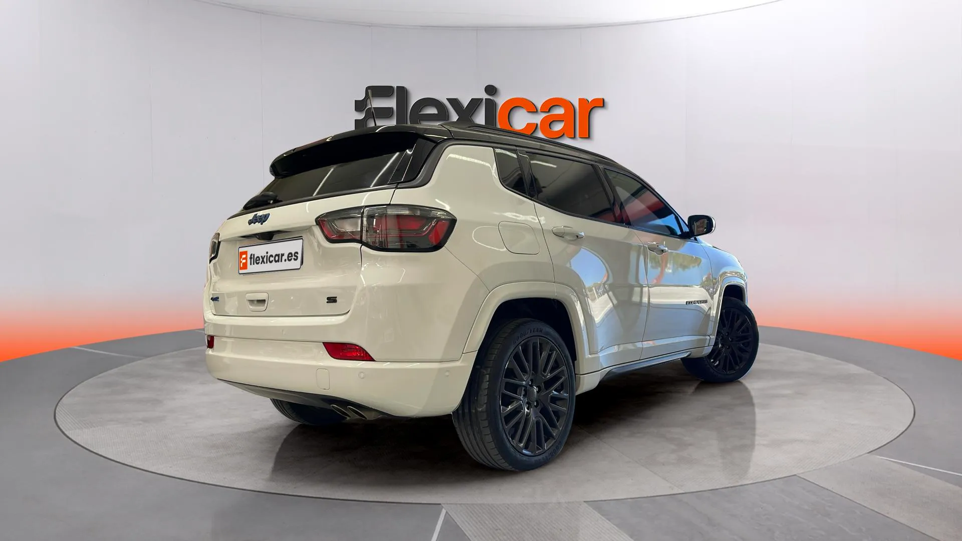 Jeep Compass 1.3 PHEV S AWD - foto 8