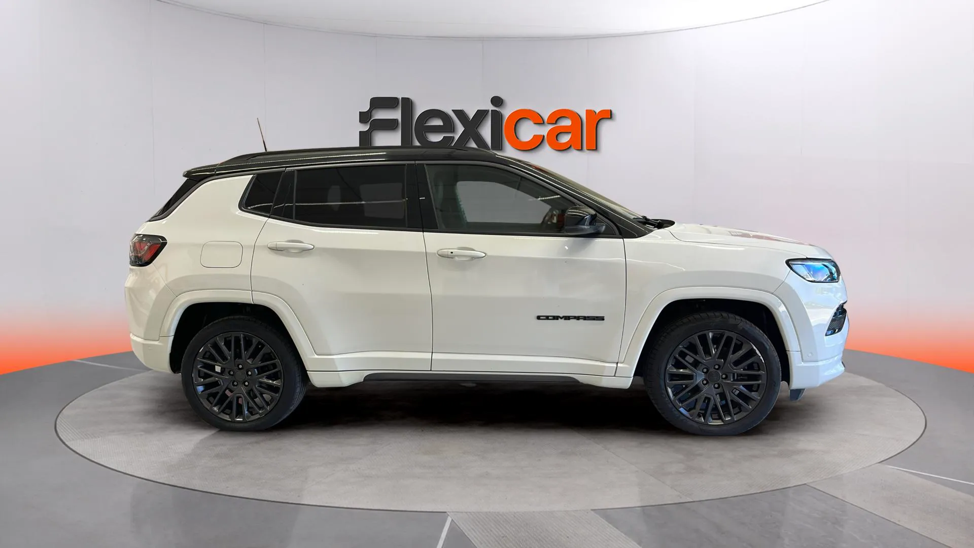Jeep Compass 1.3 PHEV S AWD - foto 4
