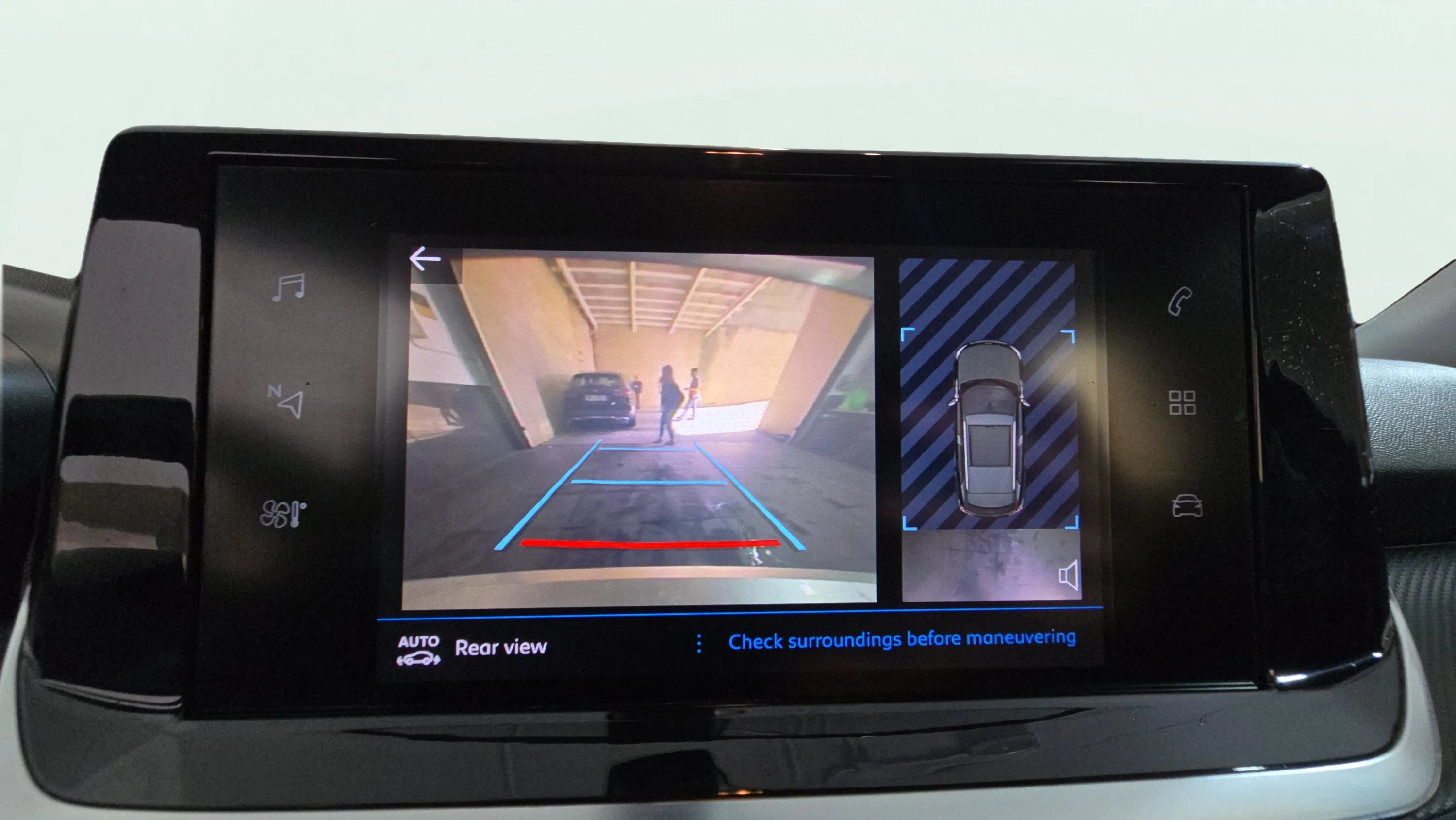Peugeot 2008 Active Pack PureTech 100 BVM6 - foto 13