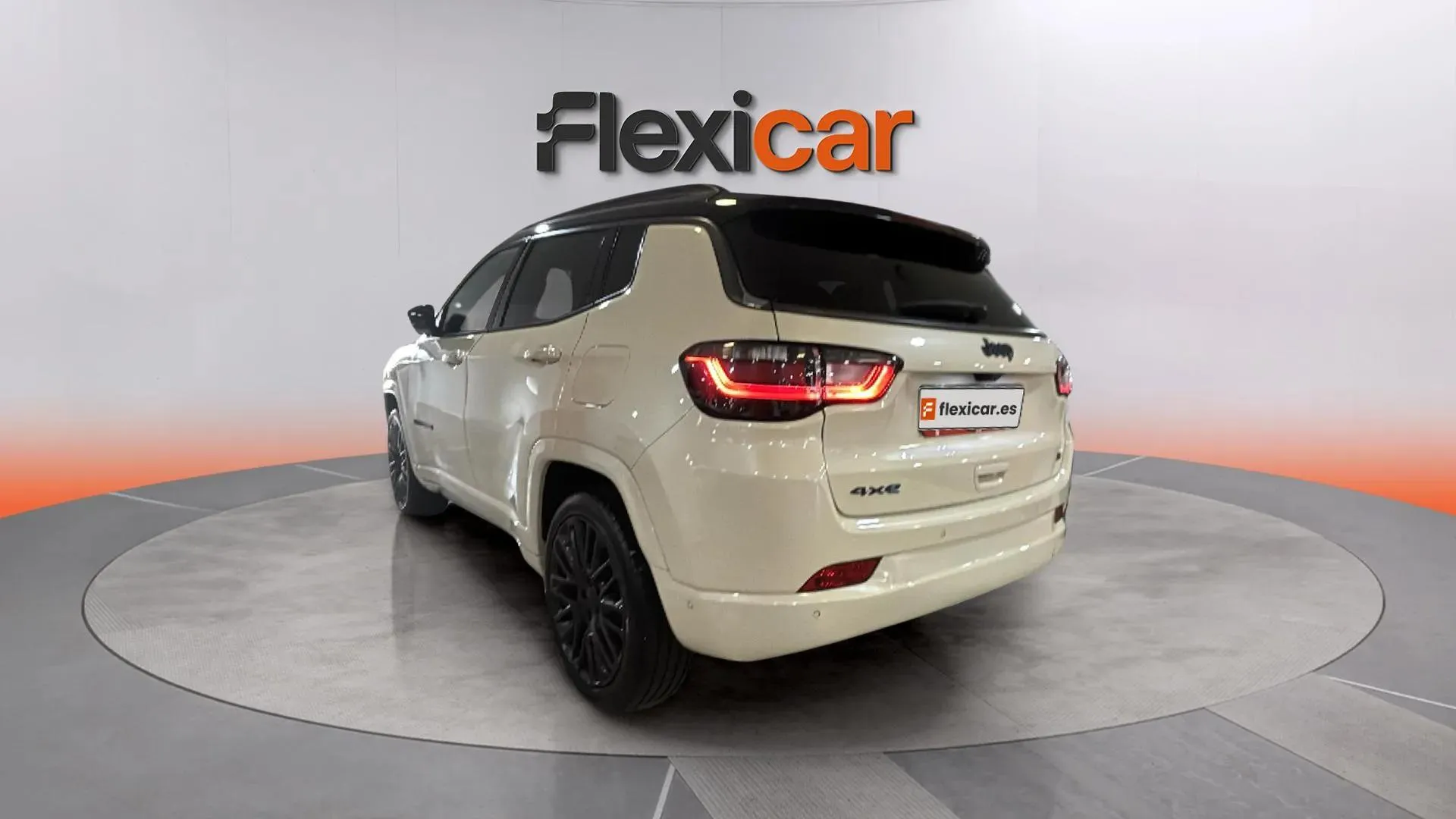 Jeep Compass 1.3 PHEV S AWD - foto 5