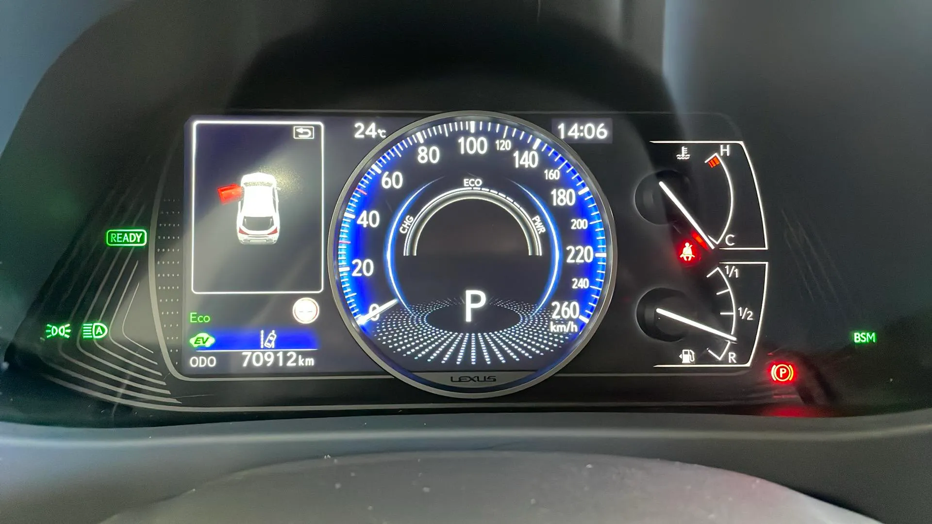 Lexus UX 2.0 250h Business - foto 9