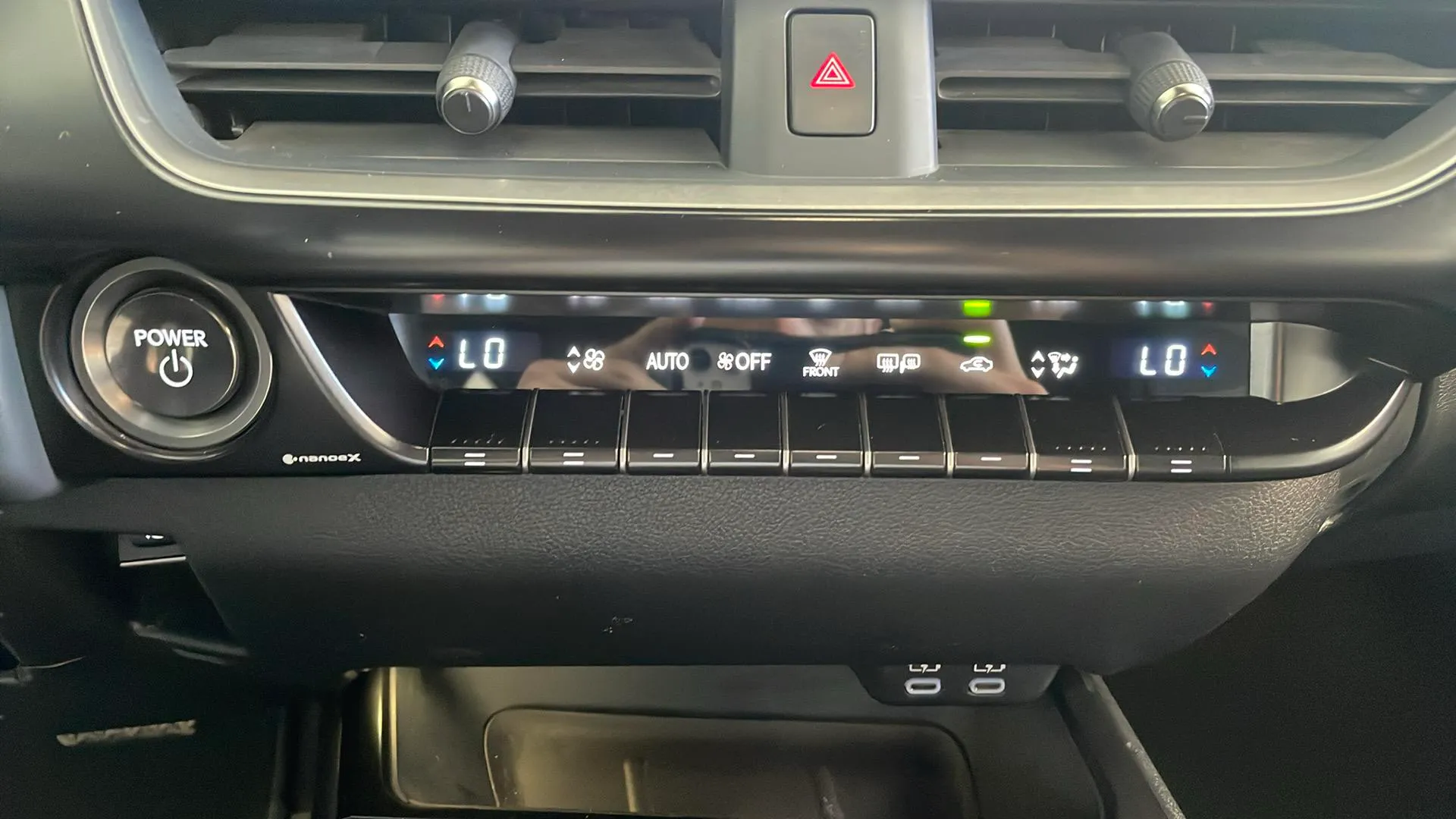 Lexus UX 2.0 250h Business - foto 15