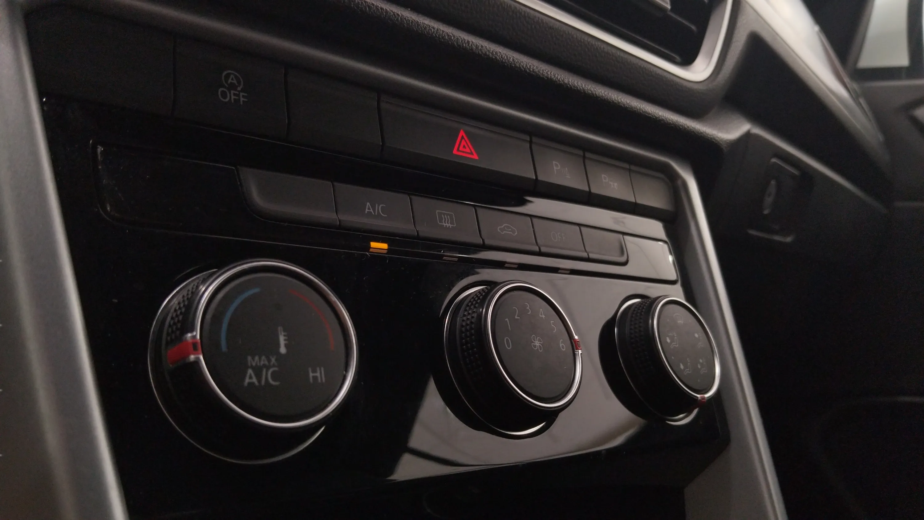 Volkswagen T-Roc Cabrio Style 1.0 TSI - foto 17